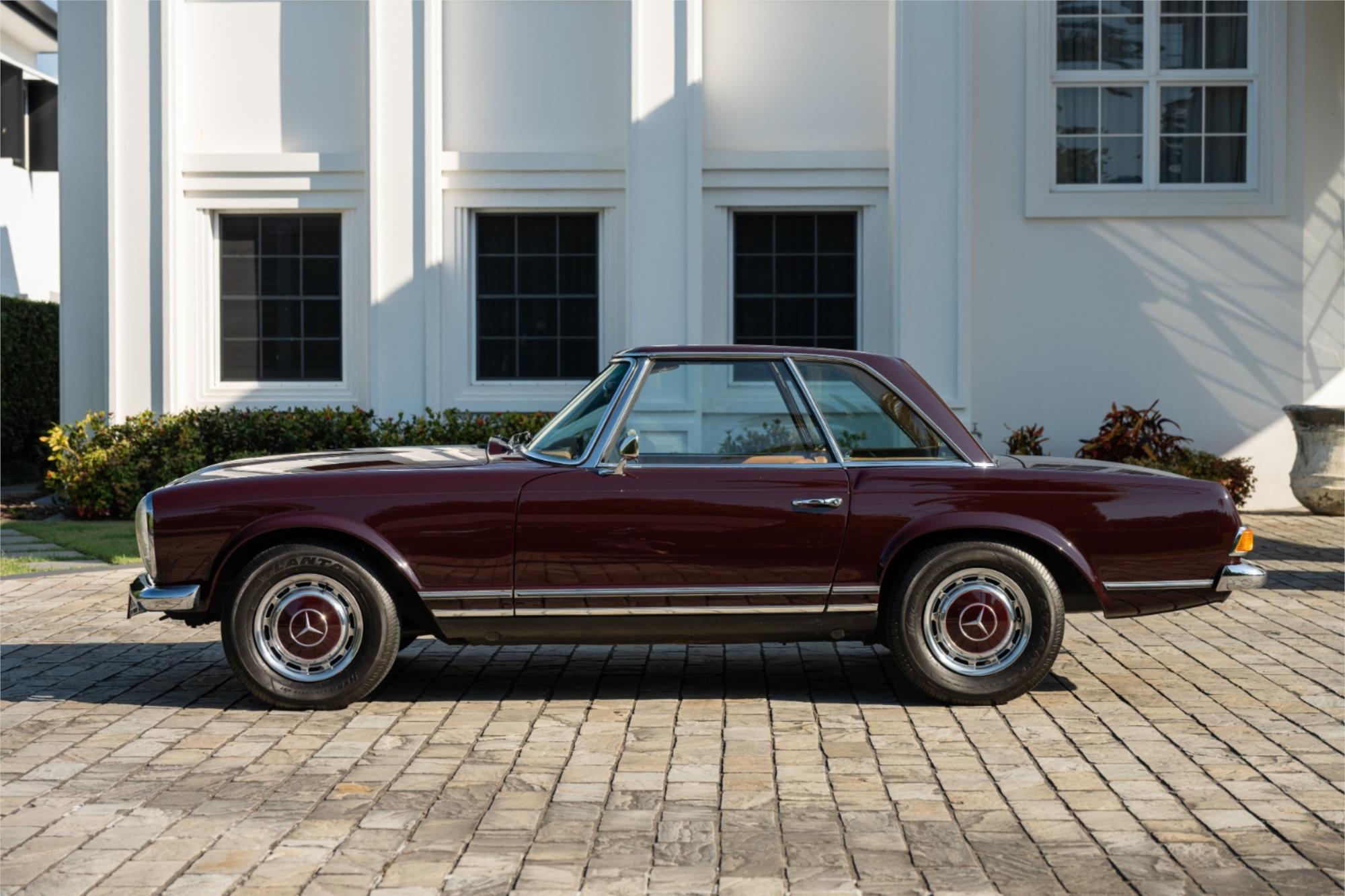 
								1968 MERCEDES-BENZ 280SL 280SL full									