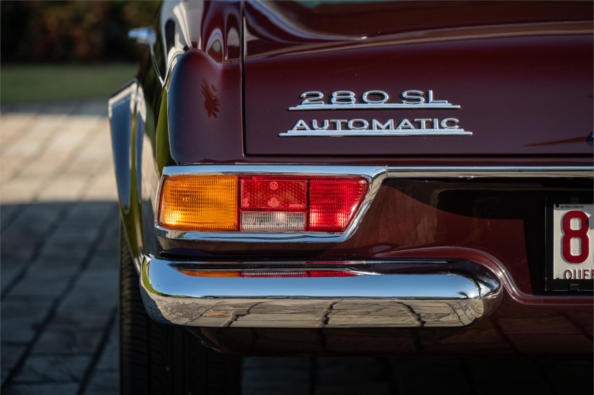 
								1968 MERCEDES-BENZ 280SL 280SL full									