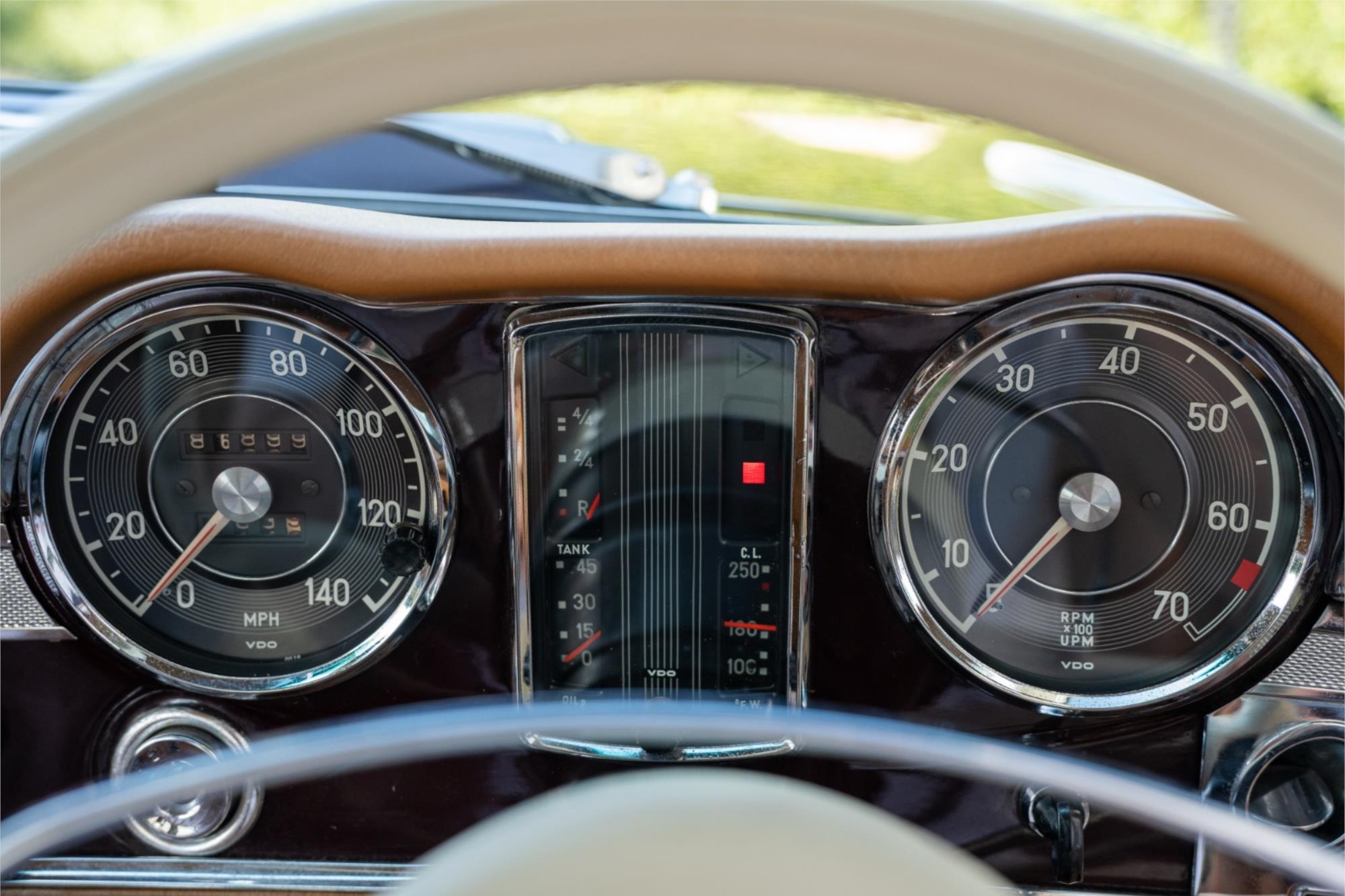 
								1968 MERCEDES-BENZ 280SL 280SL full									
