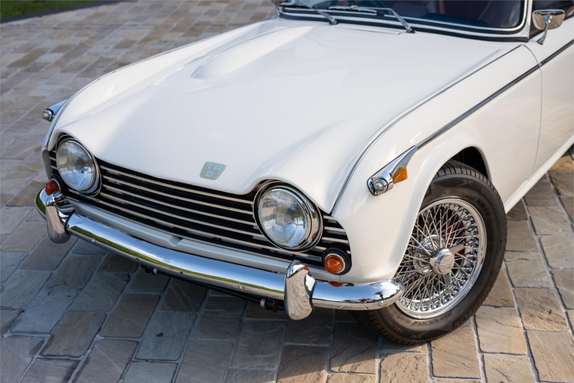 
								1968 TRIUMPH TR 5 full									