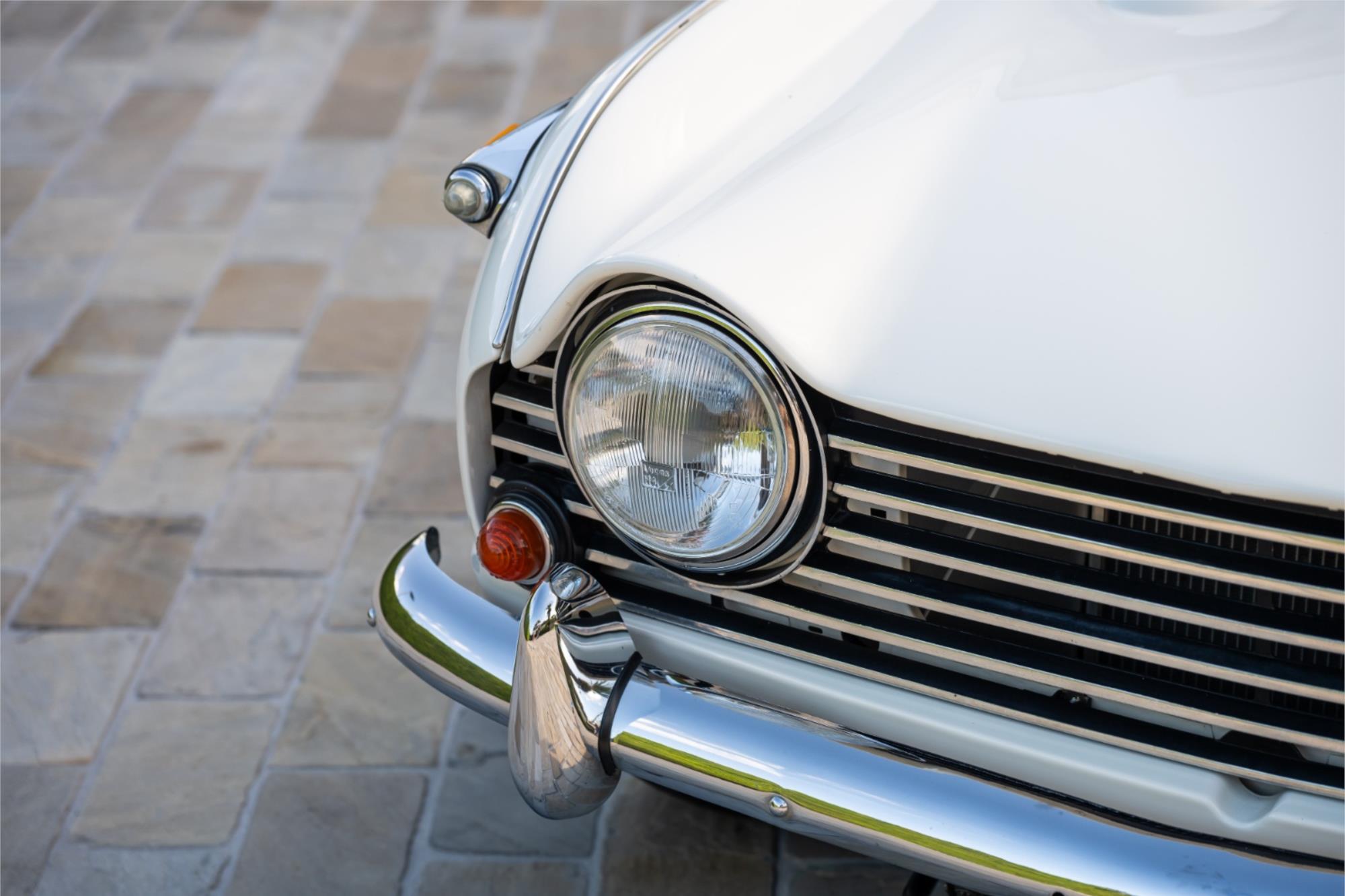 
								1968 TRIUMPH TR 5 full									