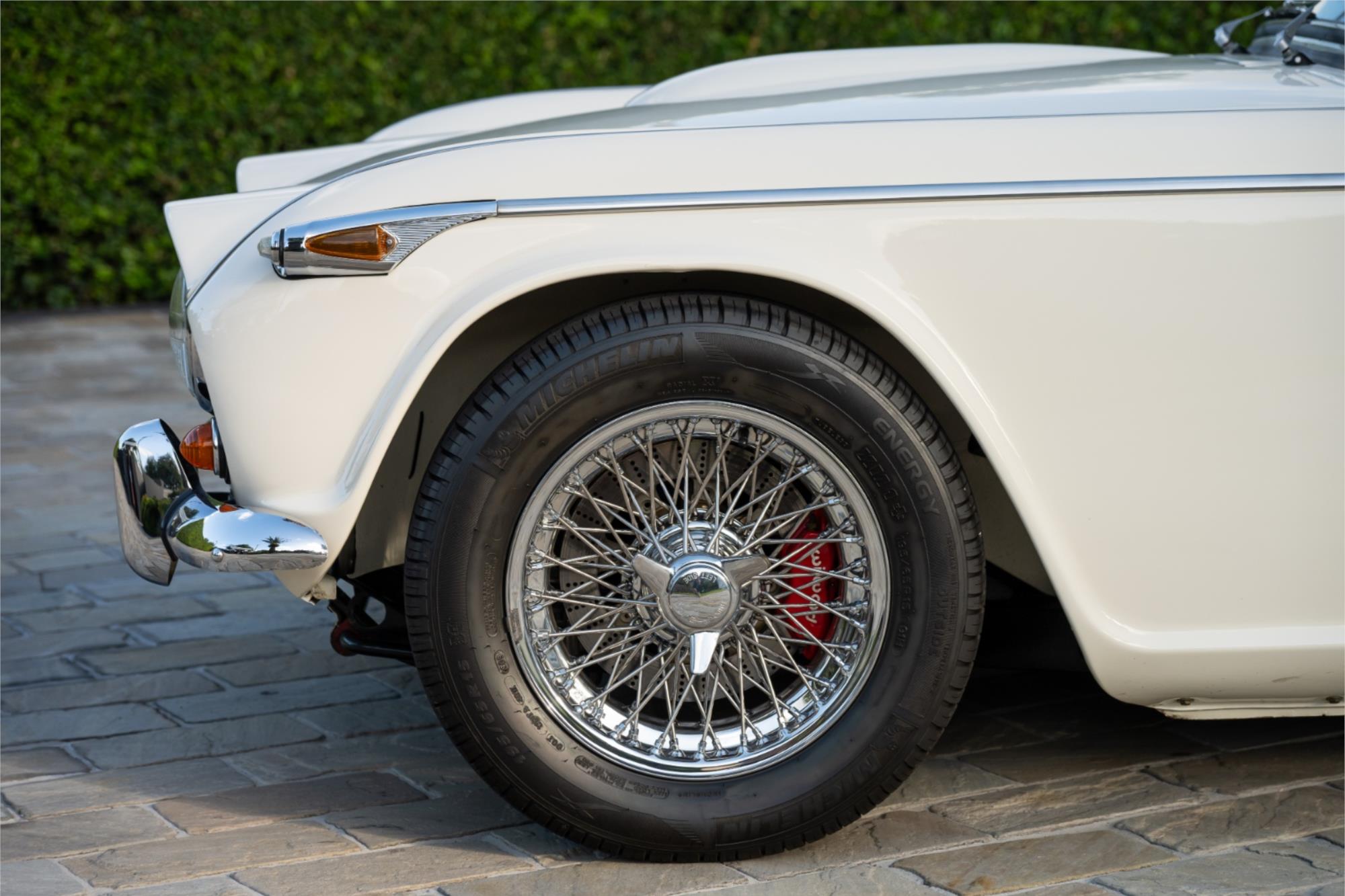 
								1968 TRIUMPH TR 5 full									
