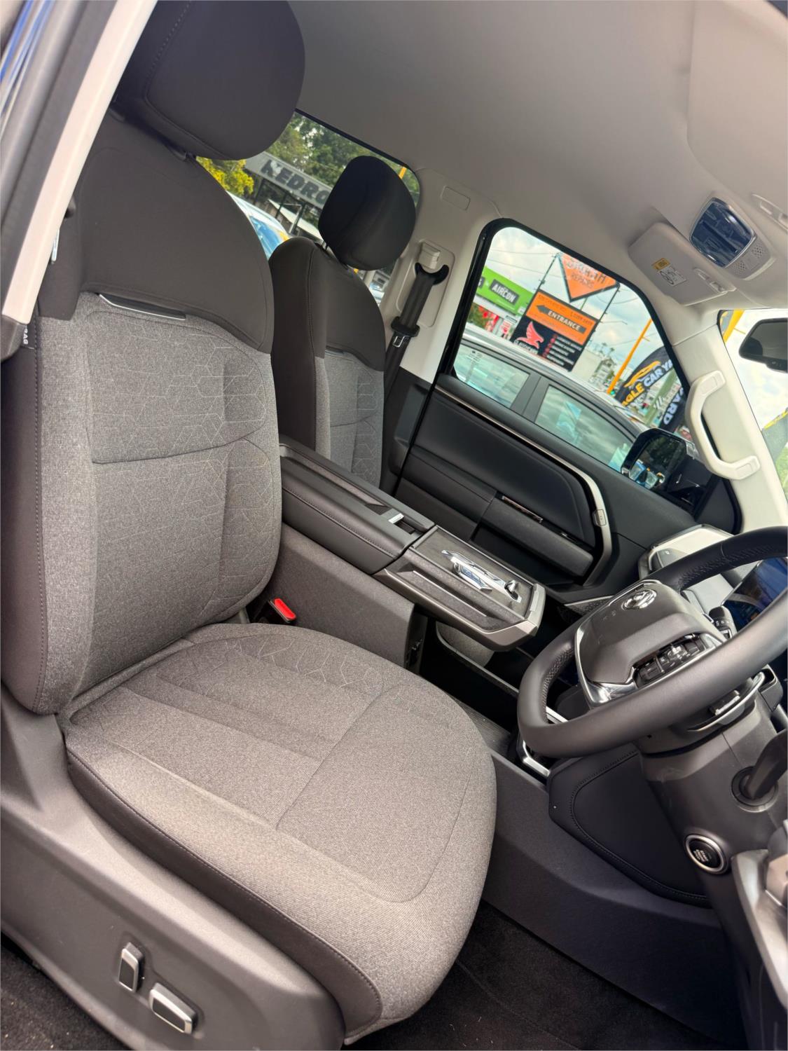 
								2025 LDV TERRON 9 ORIGIN full									