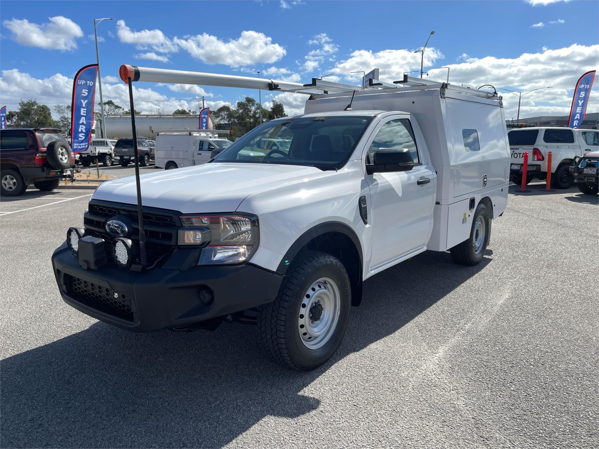 
								2022 Ford Ranger XL full									
