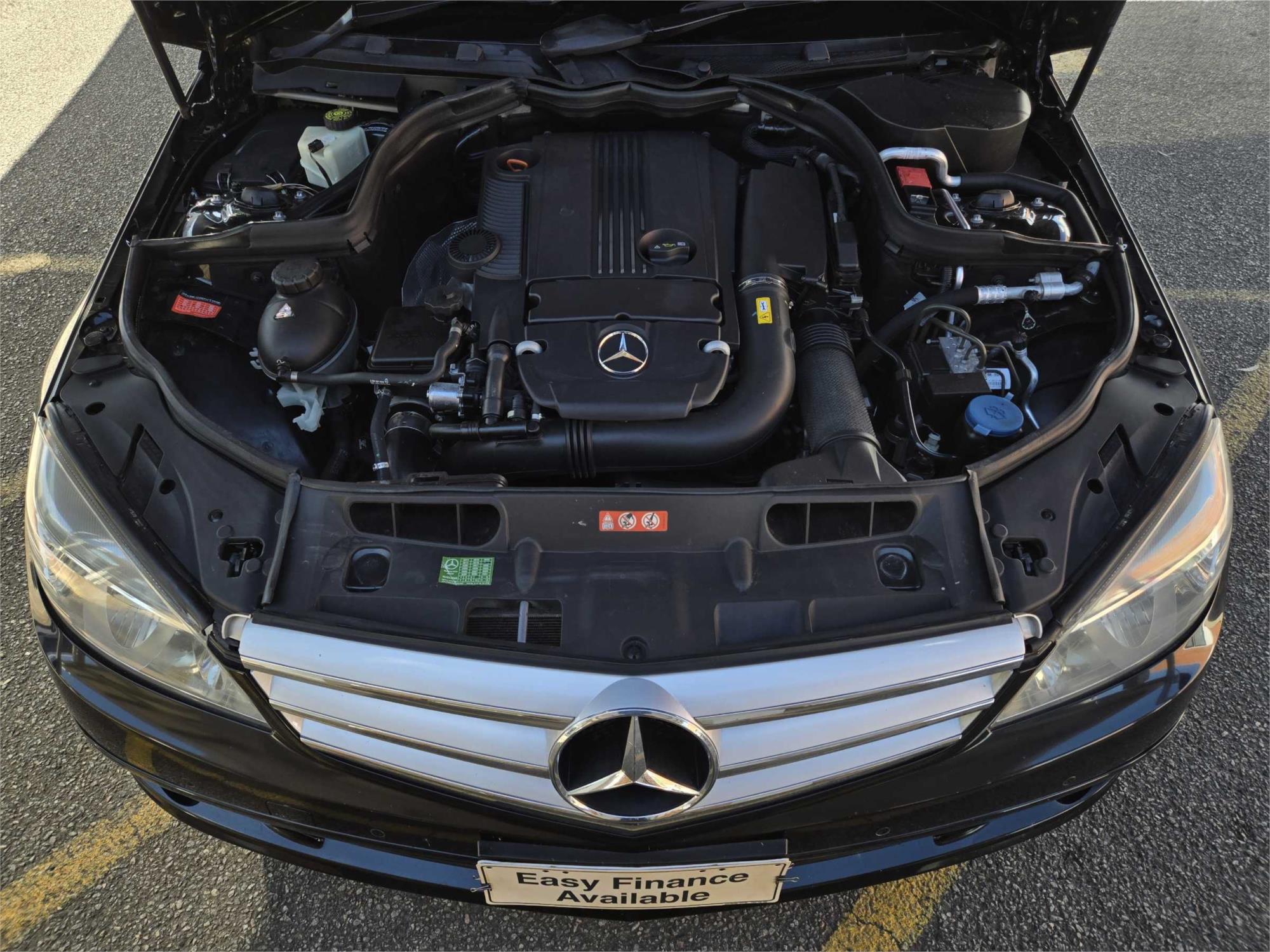 
								2010 Mercedes-Benz C-Class C200 CGI Classic full									