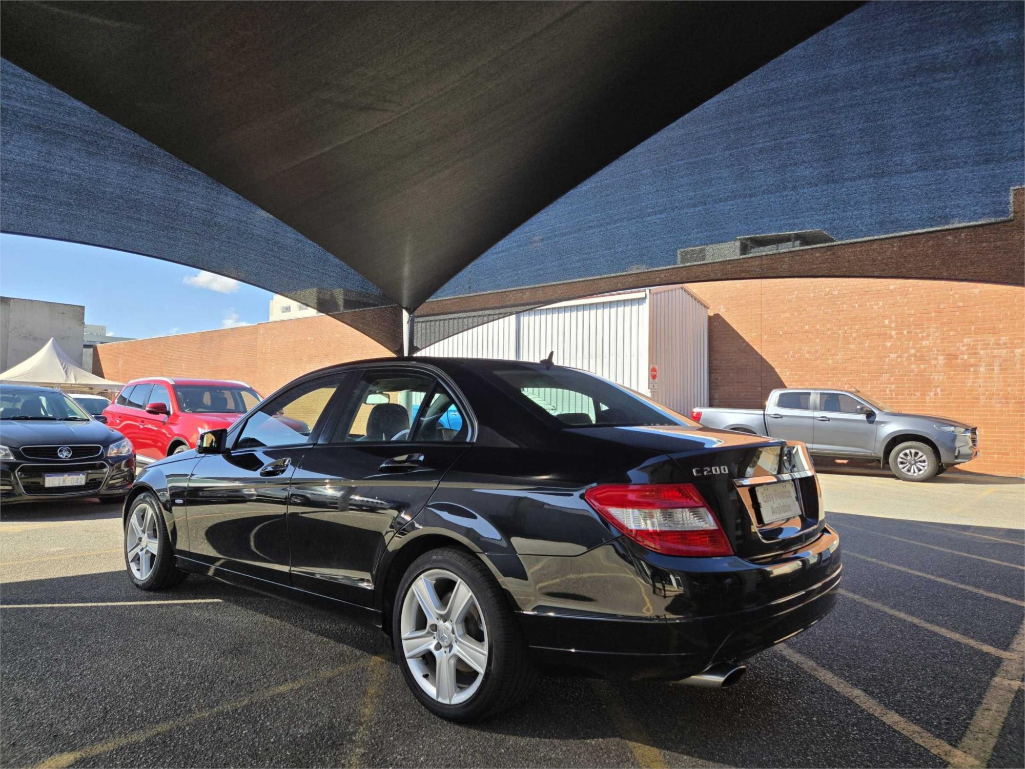 
								2010 Mercedes-Benz C-Class C200 CGI Classic full									