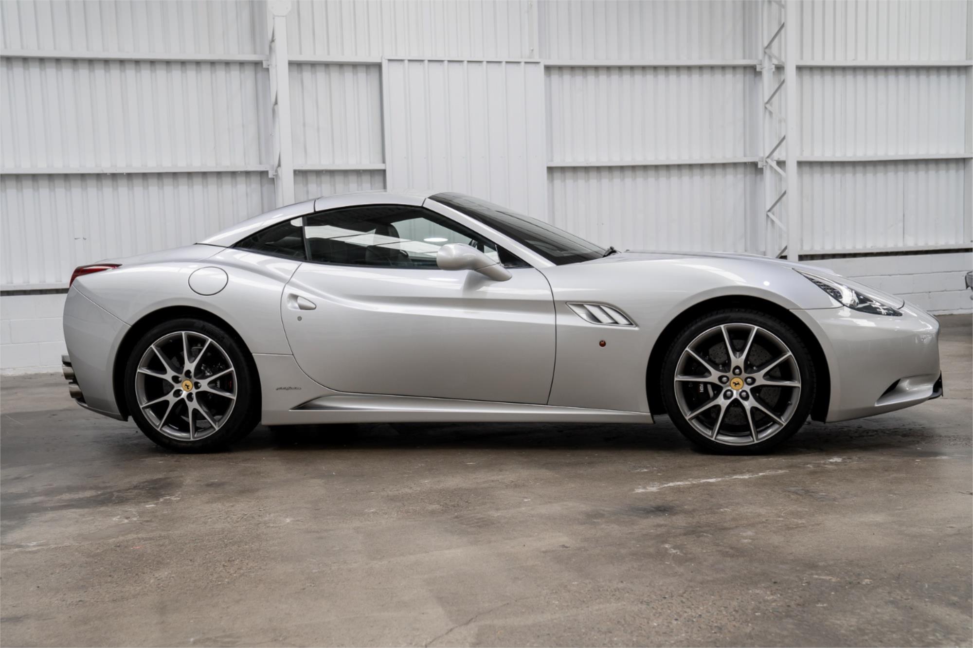 
								2012 FERRARI CALIFORNIA full									