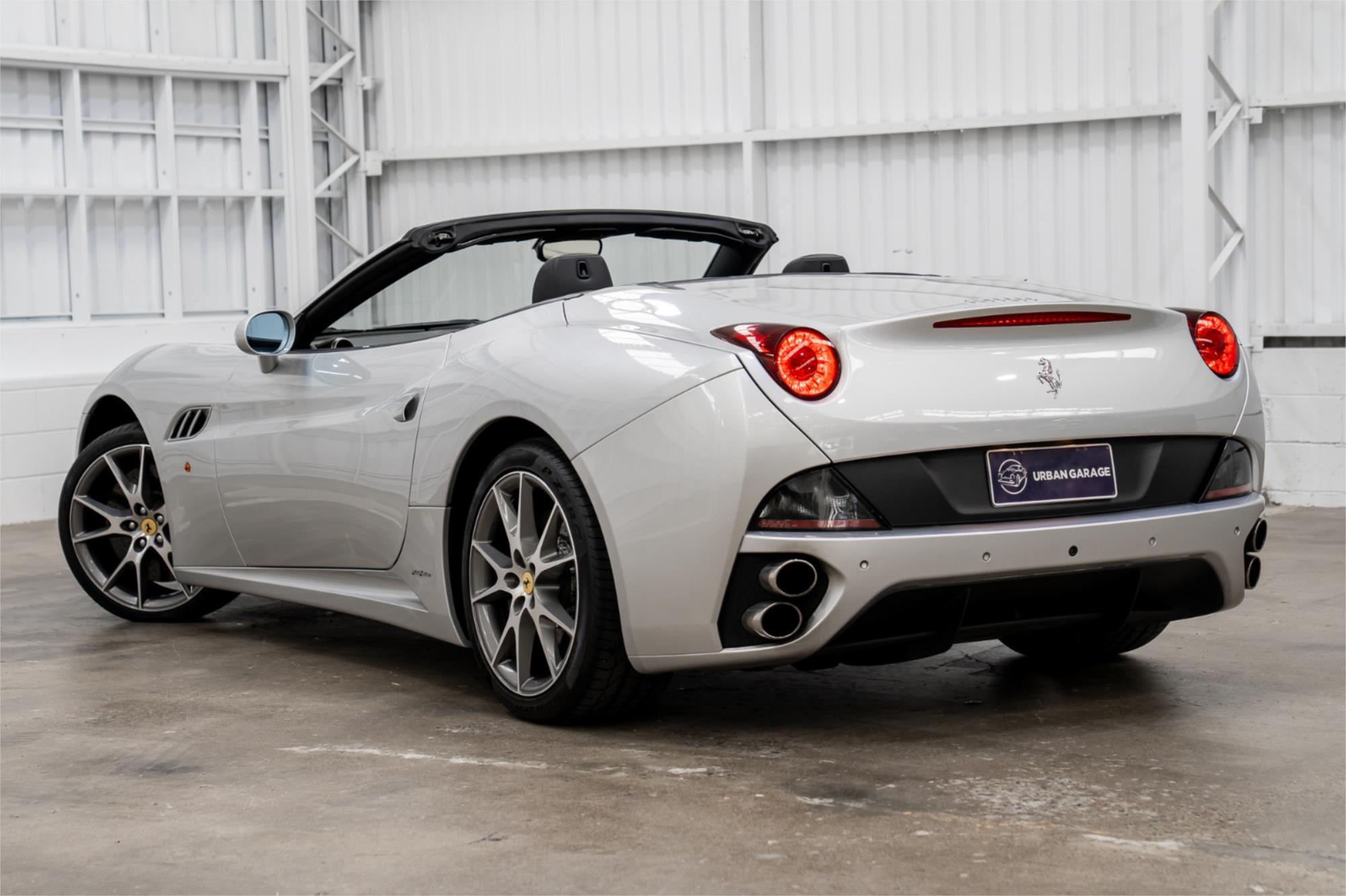 
								2012 FERRARI CALIFORNIA full									