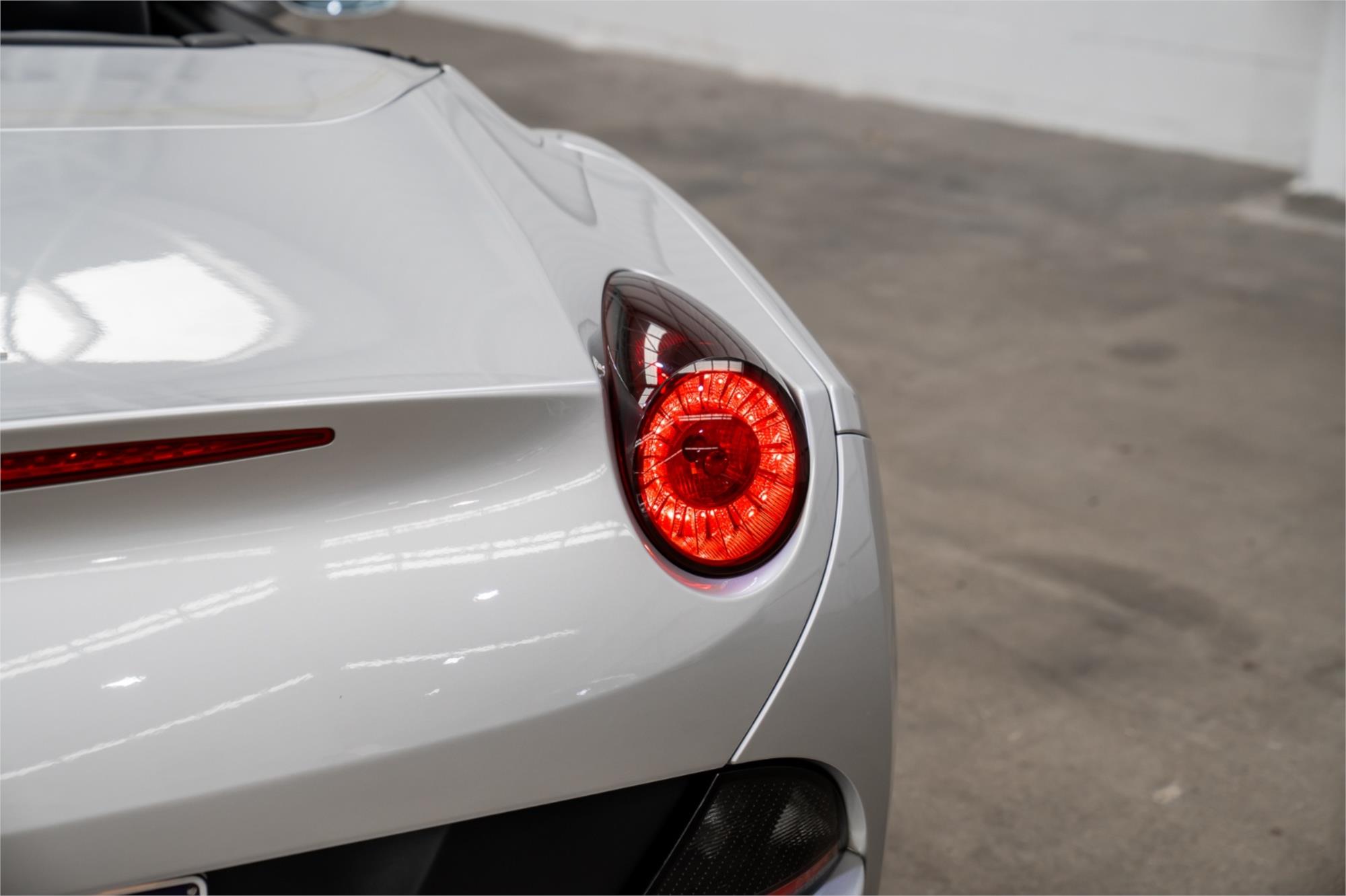 
								2012 FERRARI CALIFORNIA full									