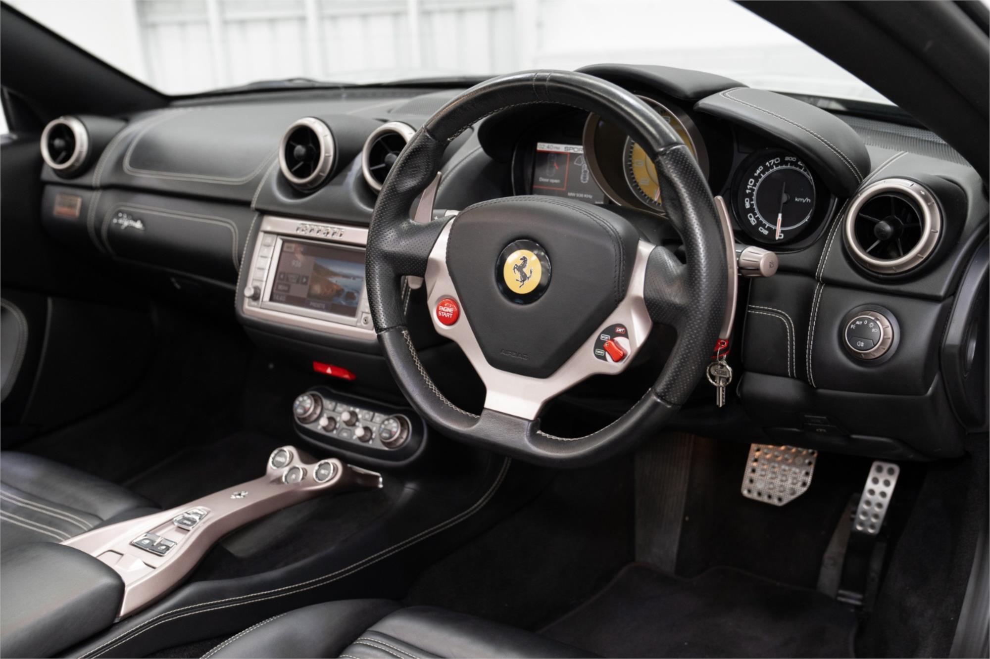 
								2012 FERRARI CALIFORNIA full									