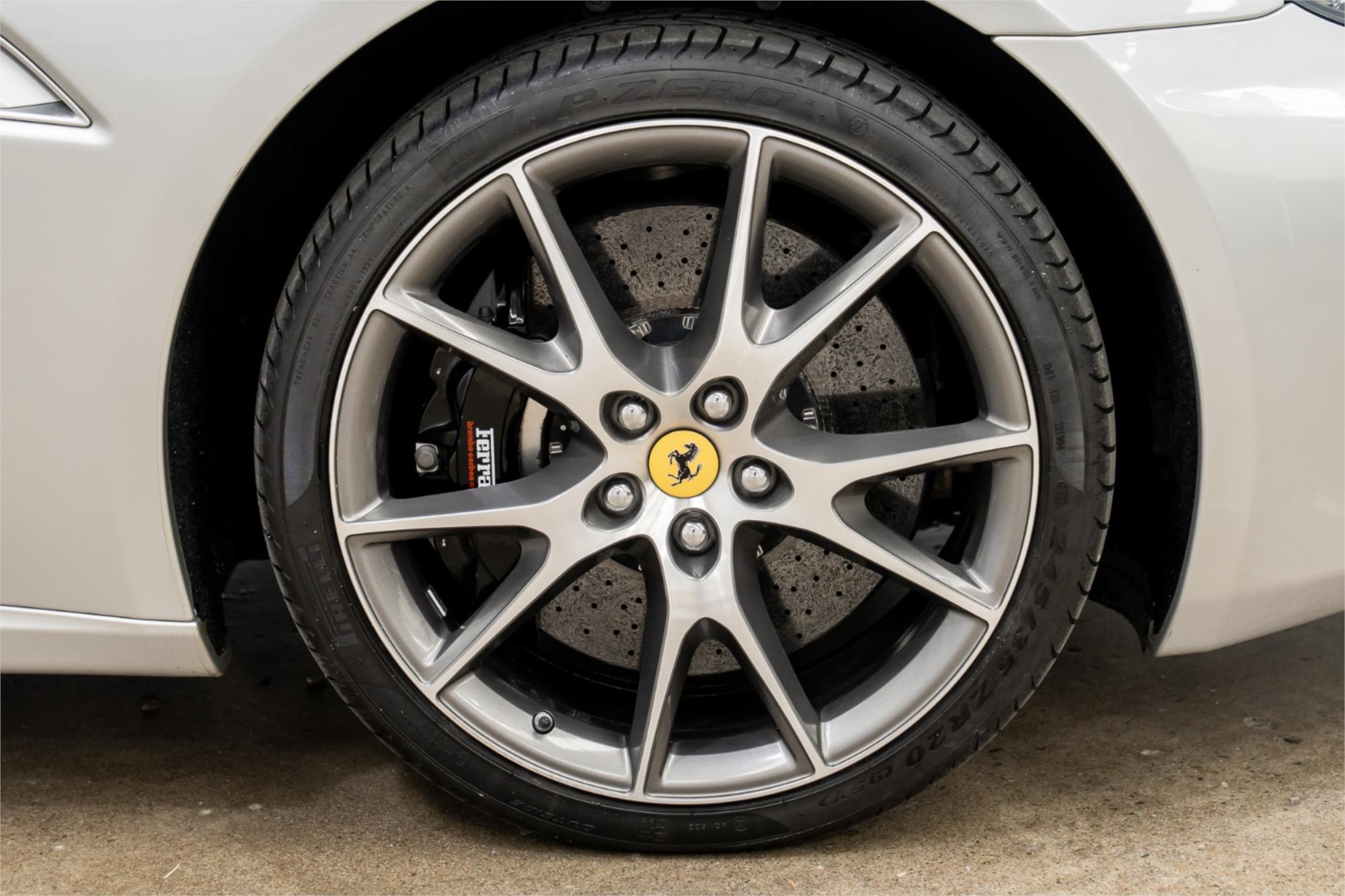 
								2012 FERRARI CALIFORNIA full									