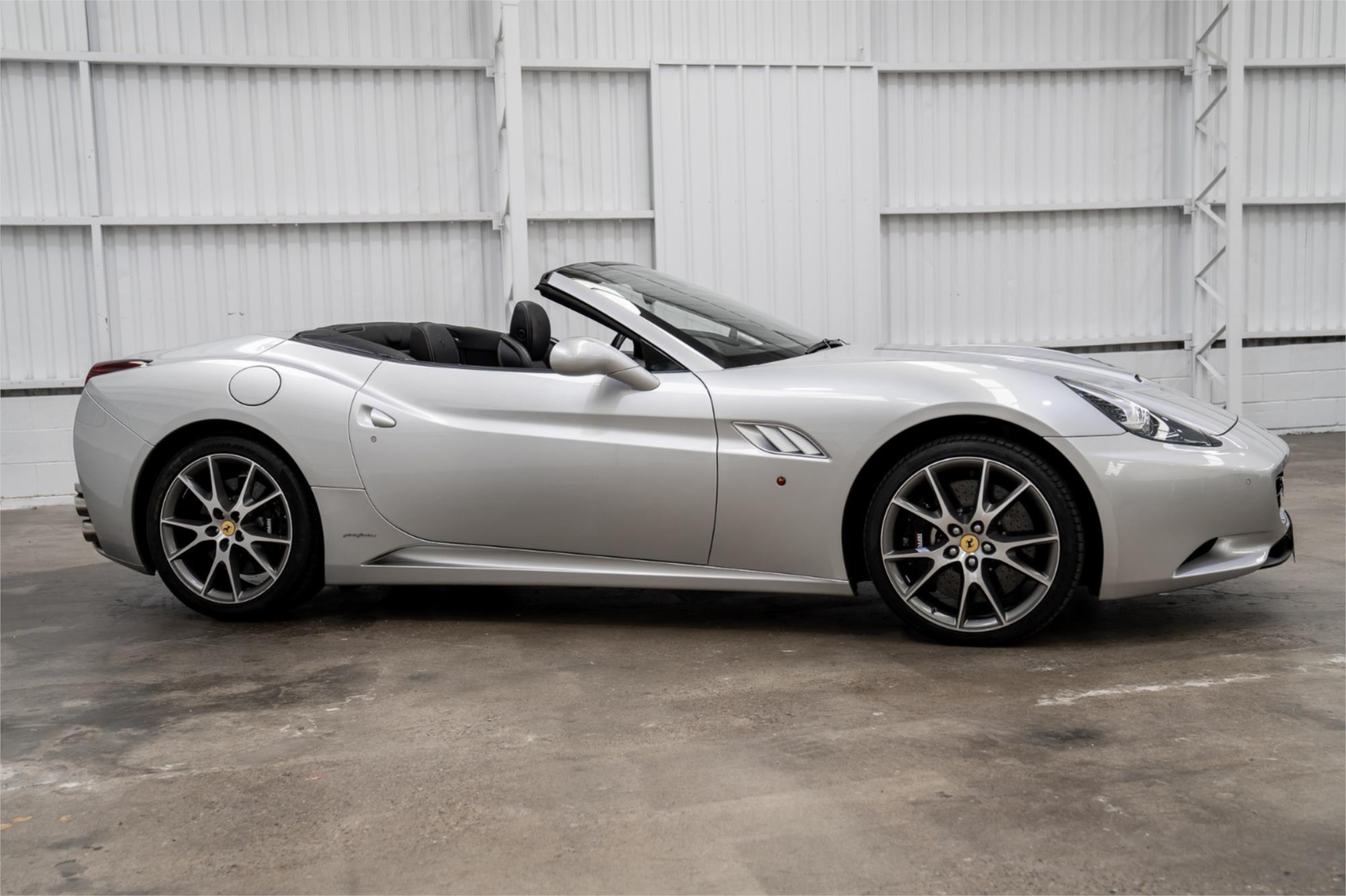 
								2012 FERRARI CALIFORNIA full									