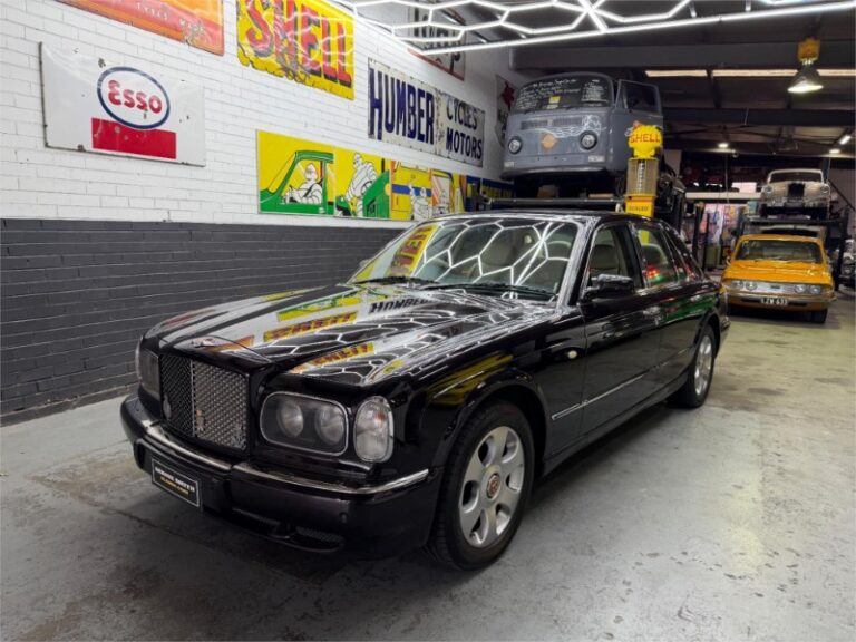 Bentley Arnage Sedan Red Label (2001)