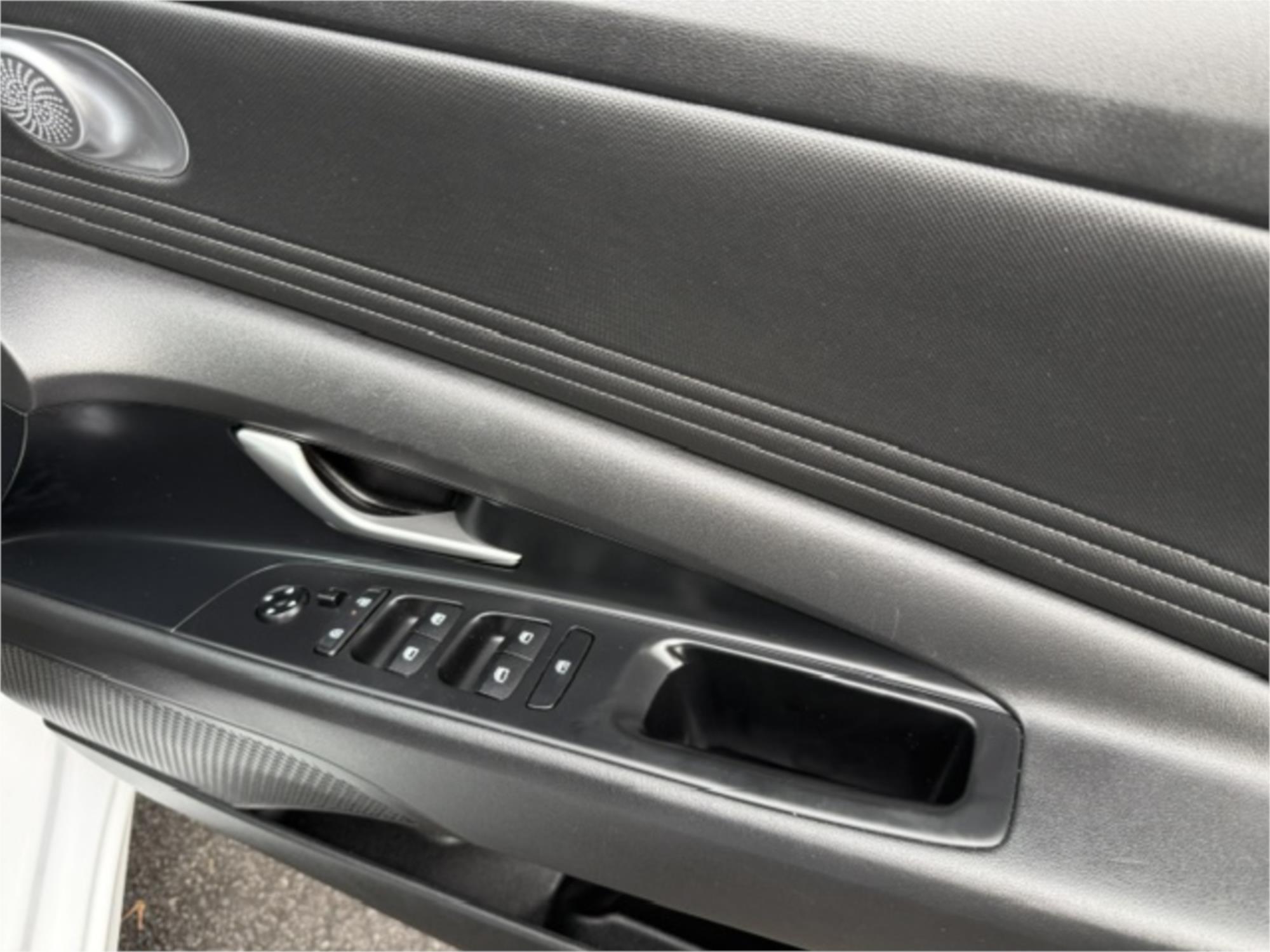 
								2024 HYUNDAI i30 full									