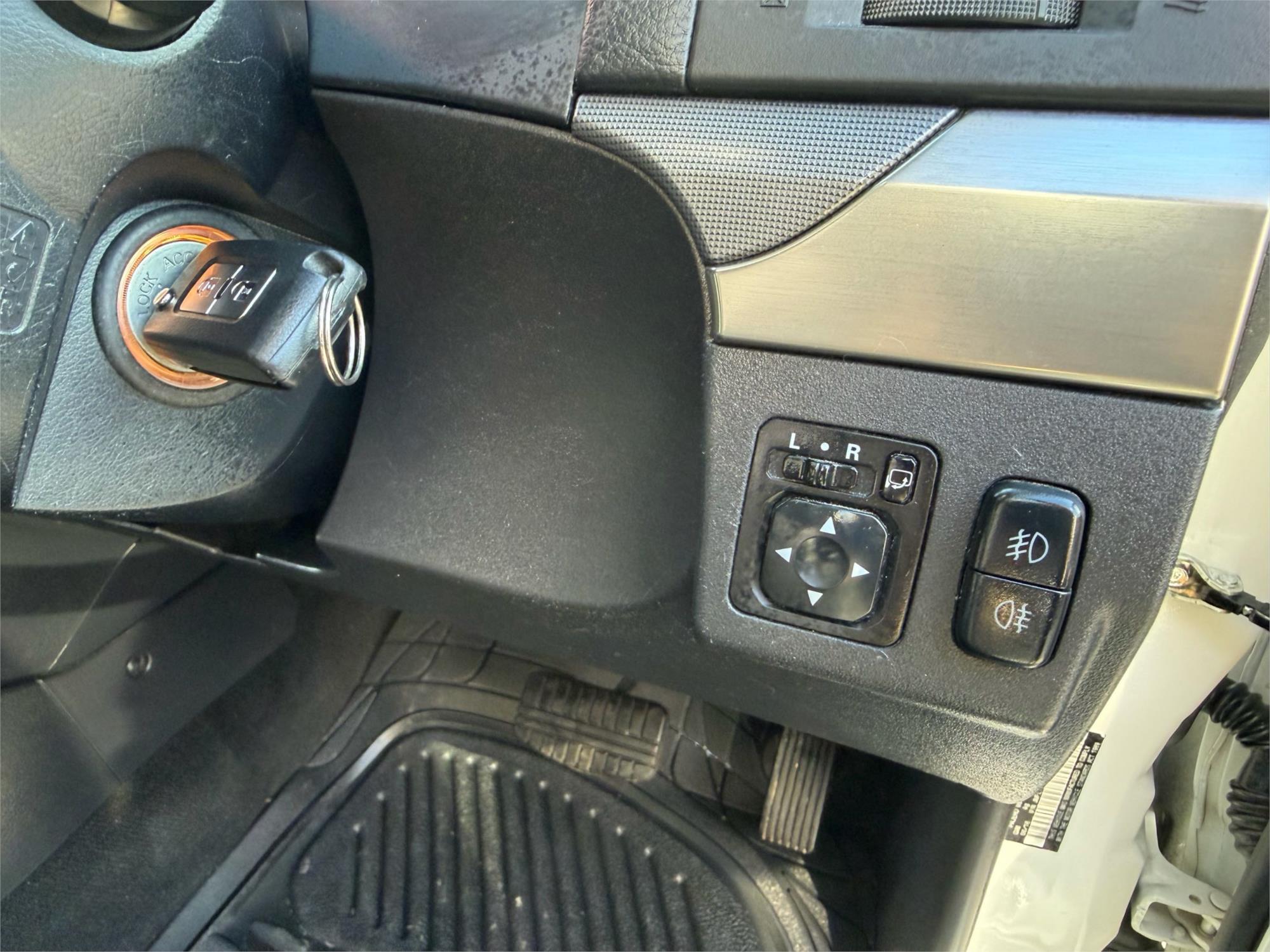 
								2016 MITSUBISHI PAJERO GLX LWB (4×4) full									