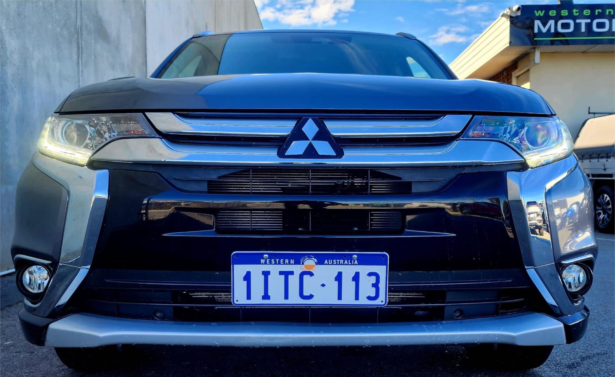 
								2018 Mitsubishi Outlander LS full									