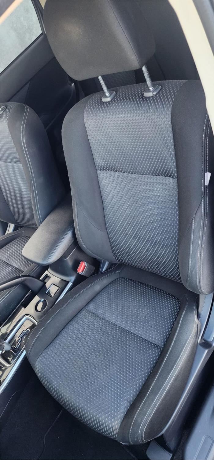 
								2018 Mitsubishi Outlander LS full									