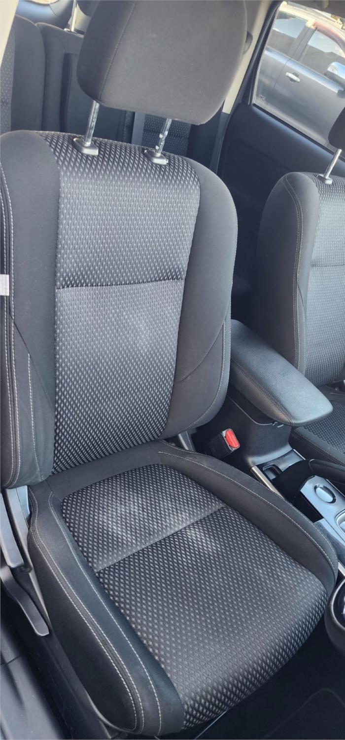 
								2018 Mitsubishi Outlander LS full									