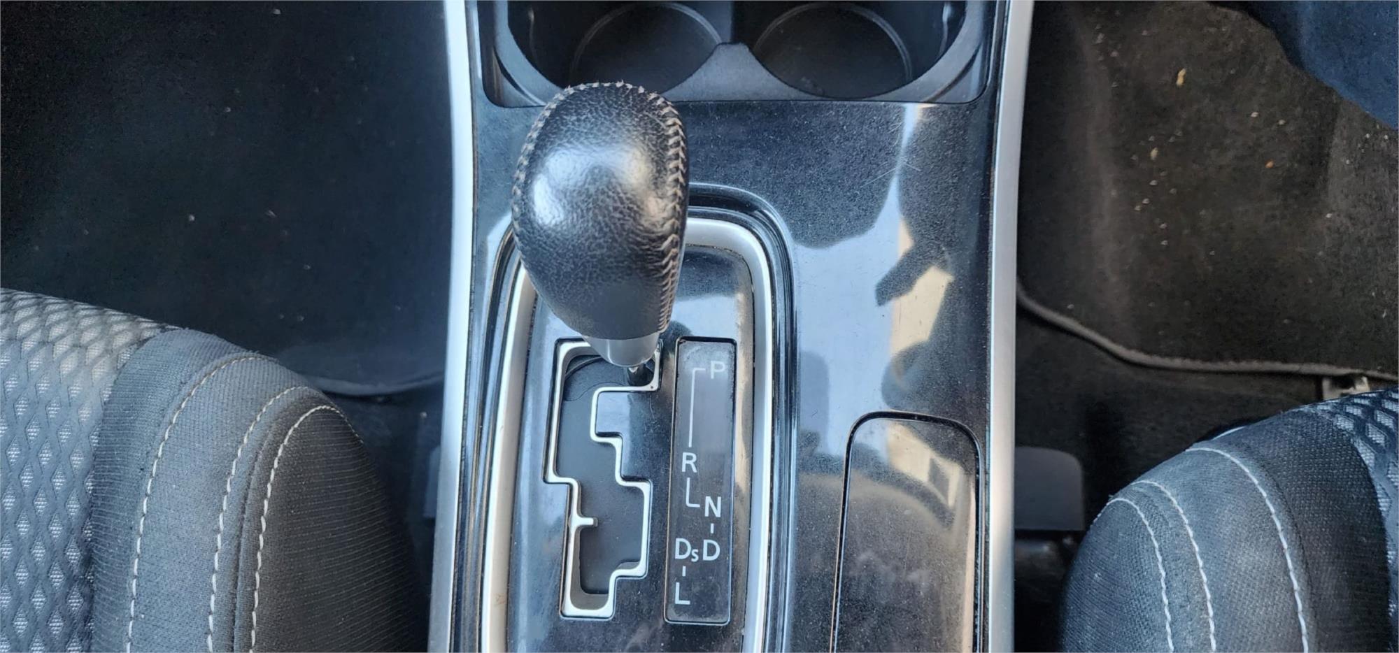 
								2018 Mitsubishi Outlander LS full									