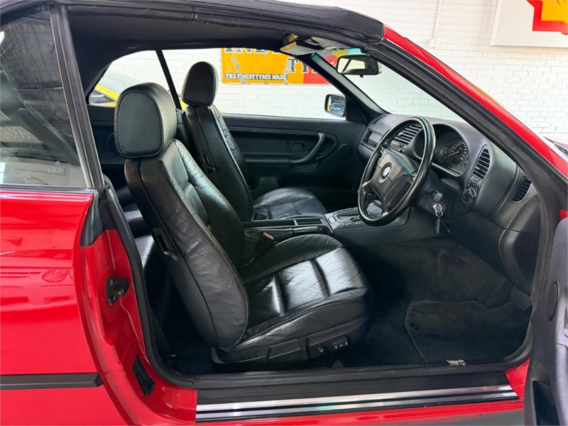 
								BMW 3 Series Convertible 325i E36 (1994) full									