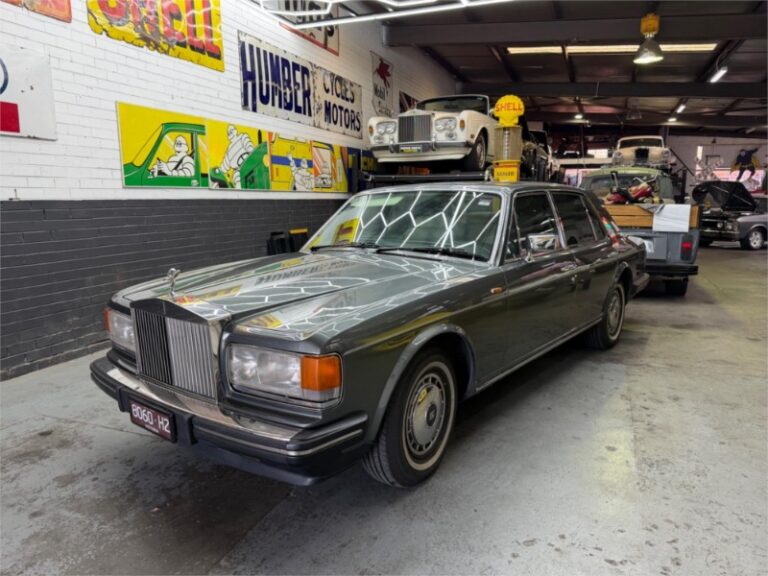 Rolls-Royce Silver Spirit Sedan (1988)