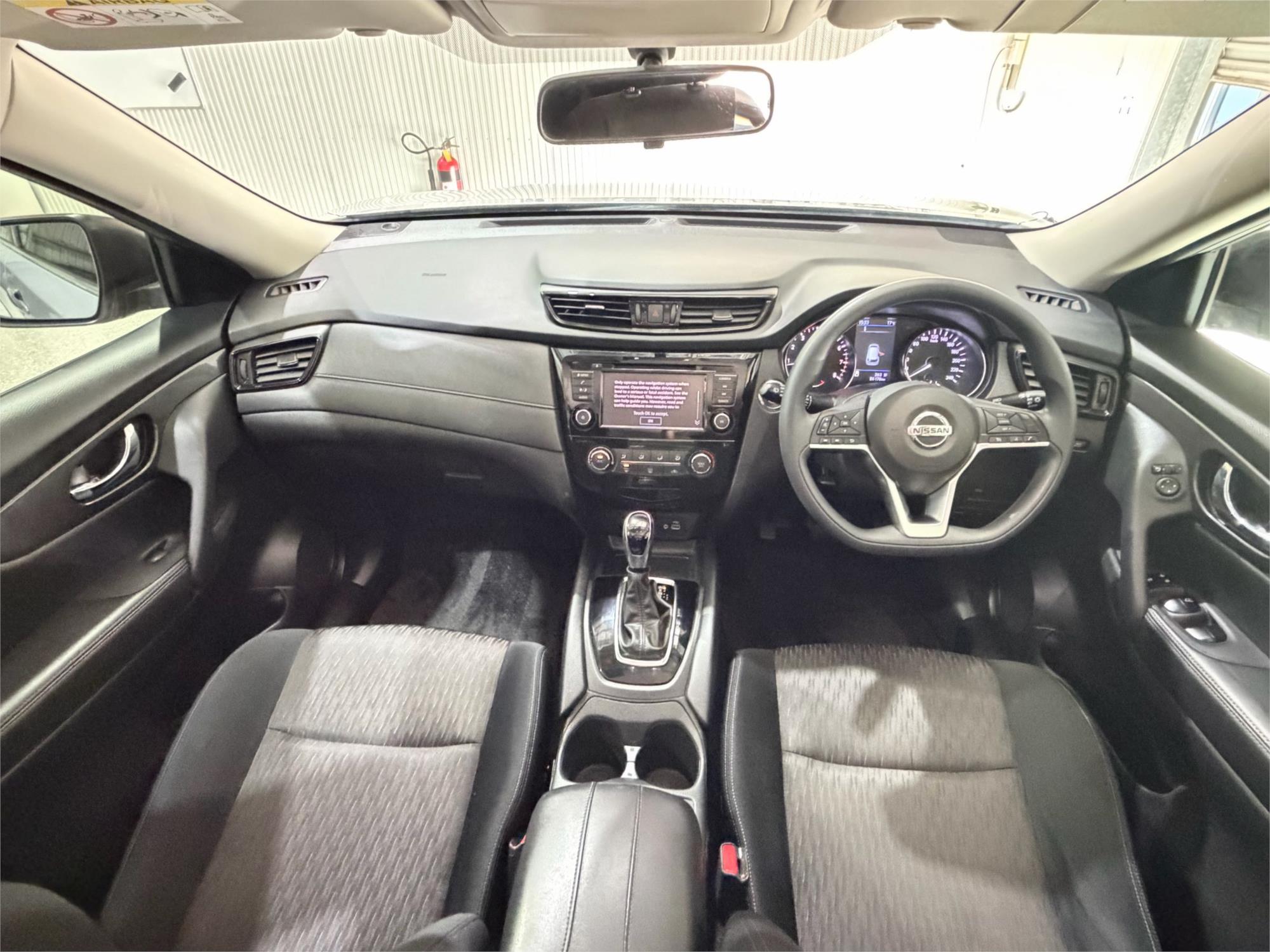 
								2022 Nissan X-TRAIL ST full									