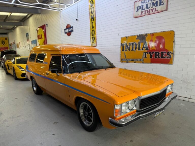Holden Sandman Van HX (1976)