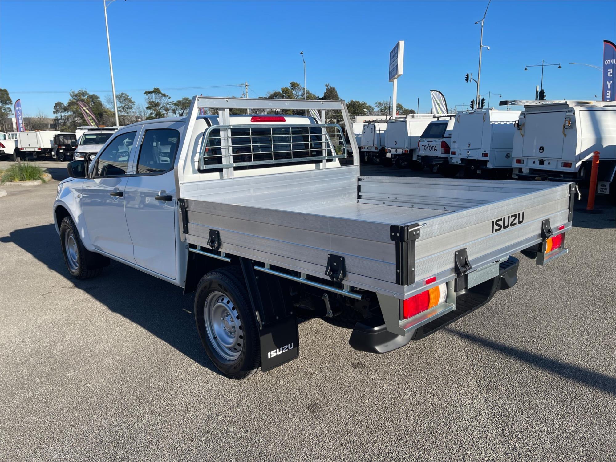 
								2024 Isuzu D-MAX SX full									