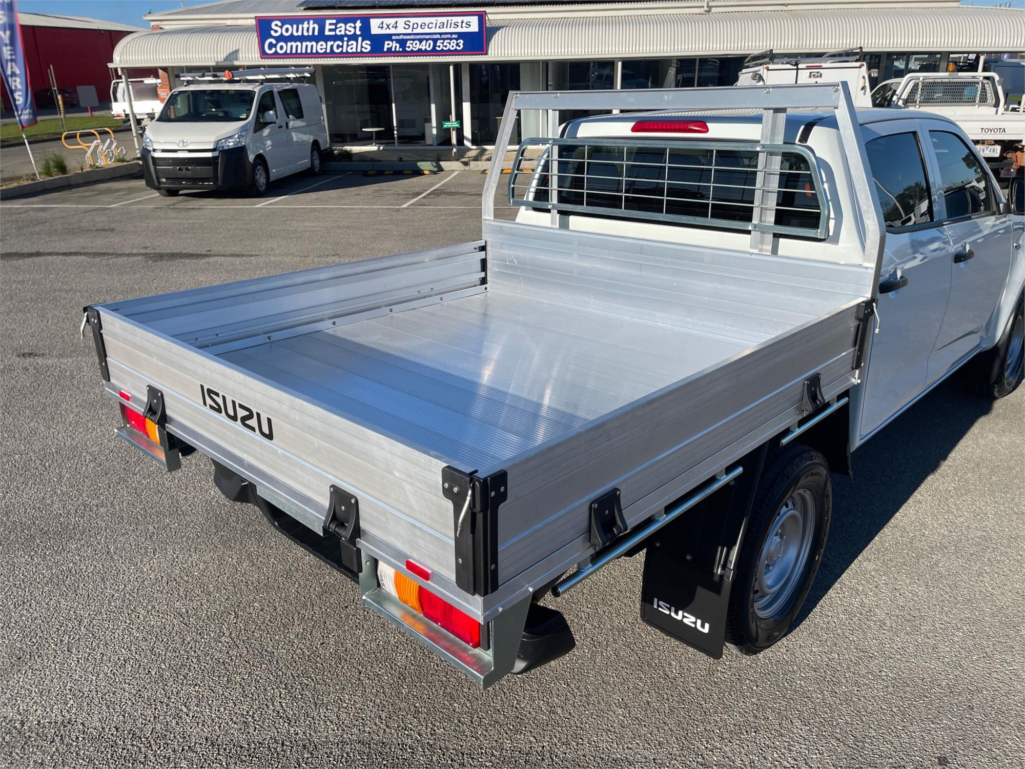 
								2024 Isuzu D-MAX SX full									