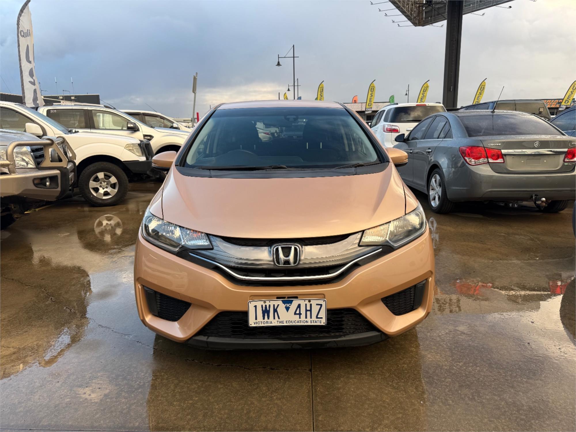 
								2014 HONDA FIT (HYBRID) full									