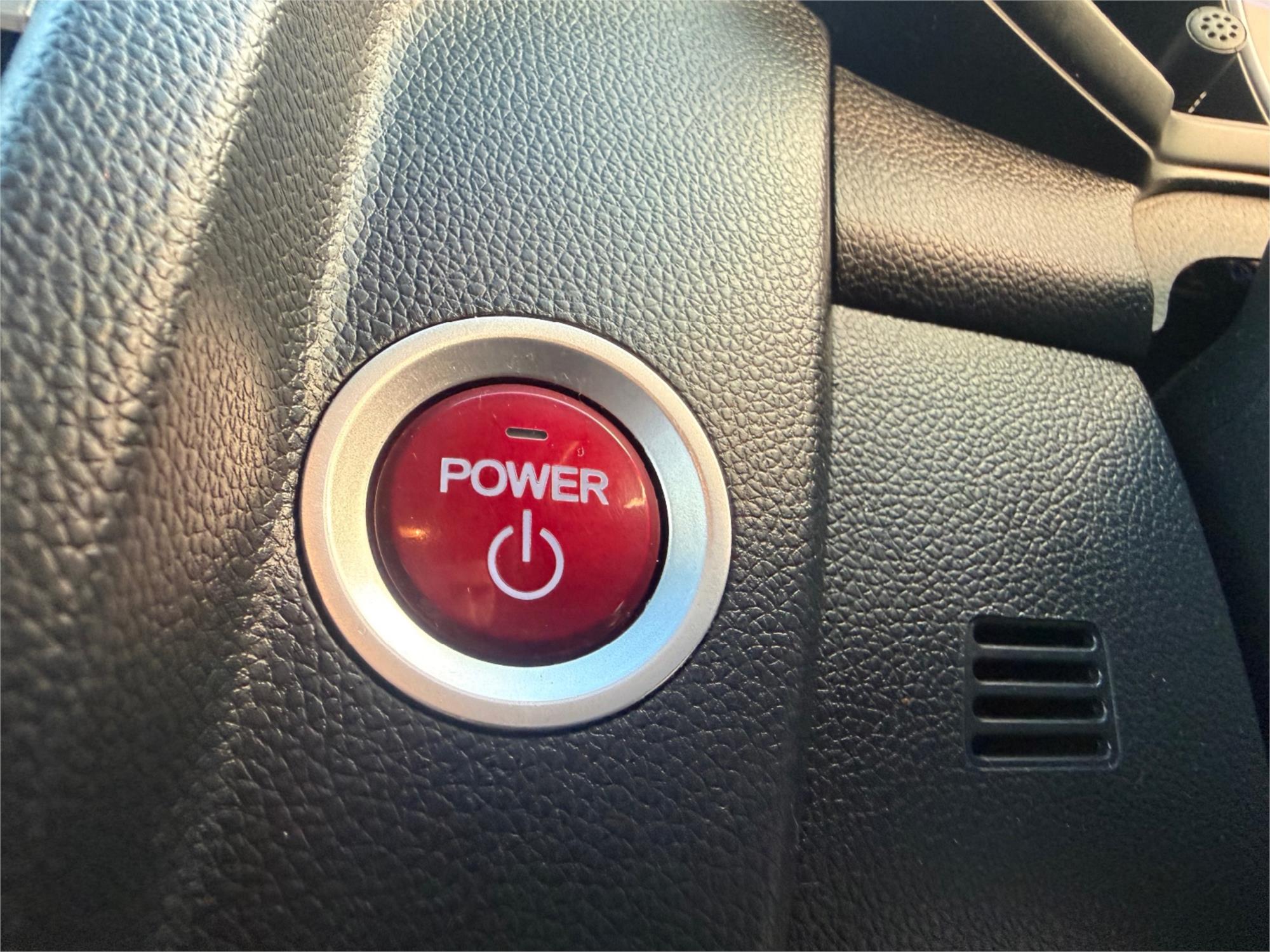 
								2014 HONDA FIT (HYBRID) full									