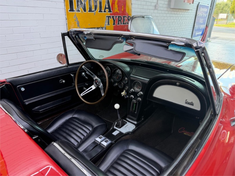 
								Chevrolet Corvette Coupe Sting Ray C2 MY (1966) full									