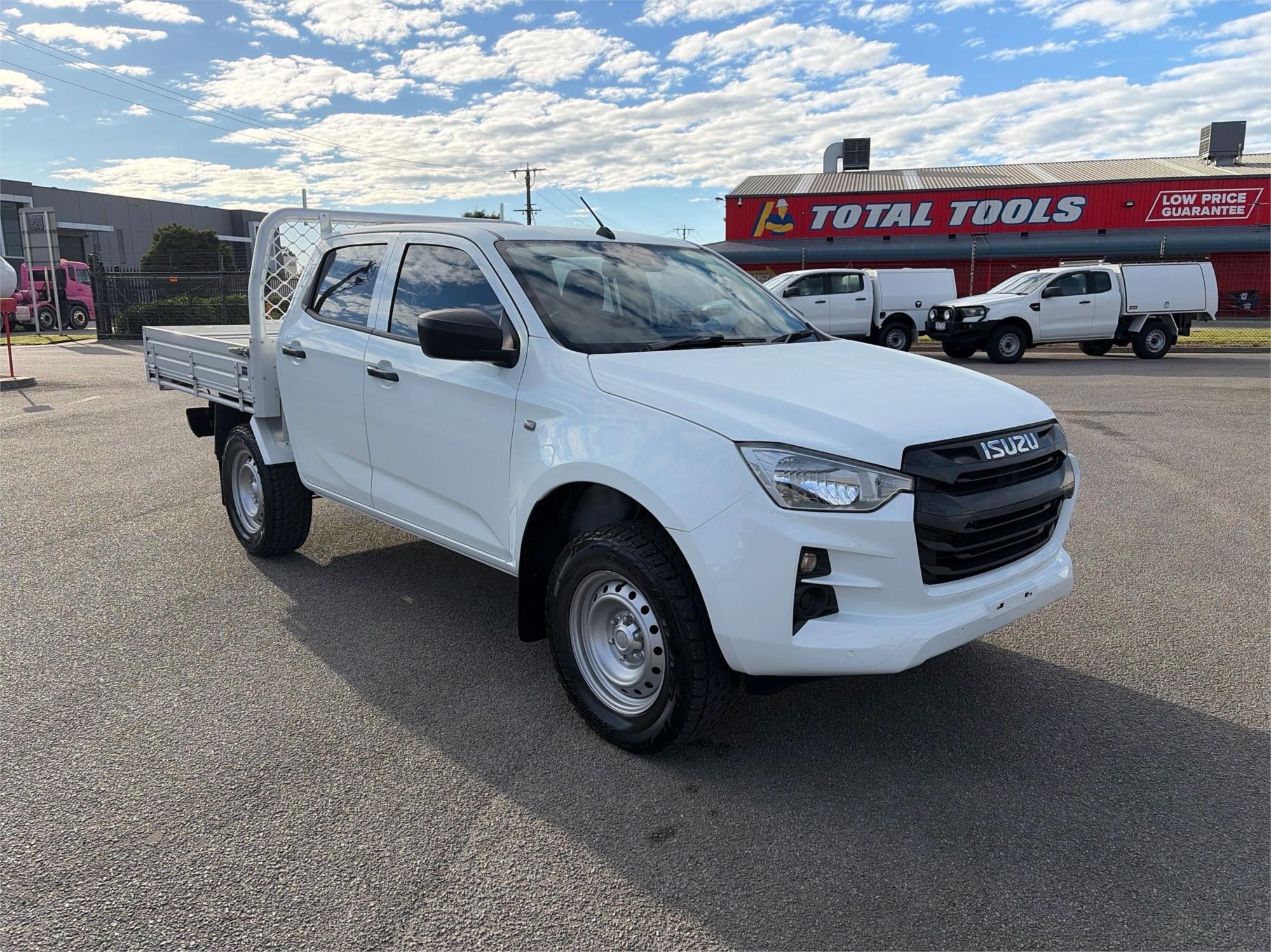 
								2022 Isuzu D-MAX SX full									