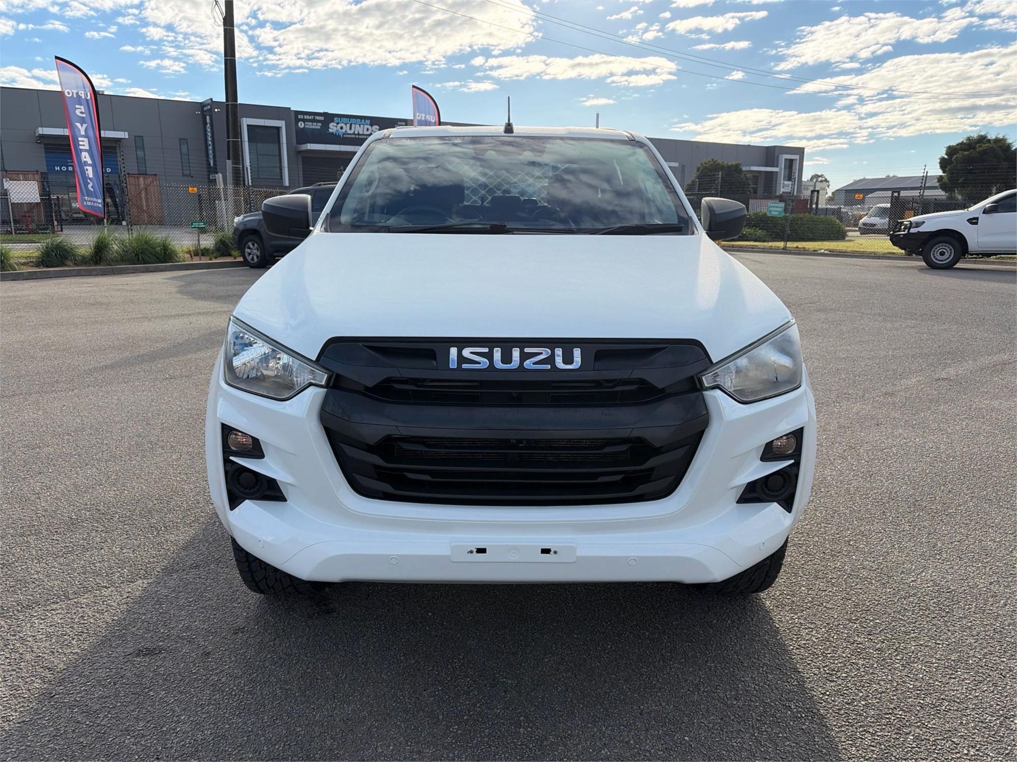 
								2022 Isuzu D-MAX SX full									
