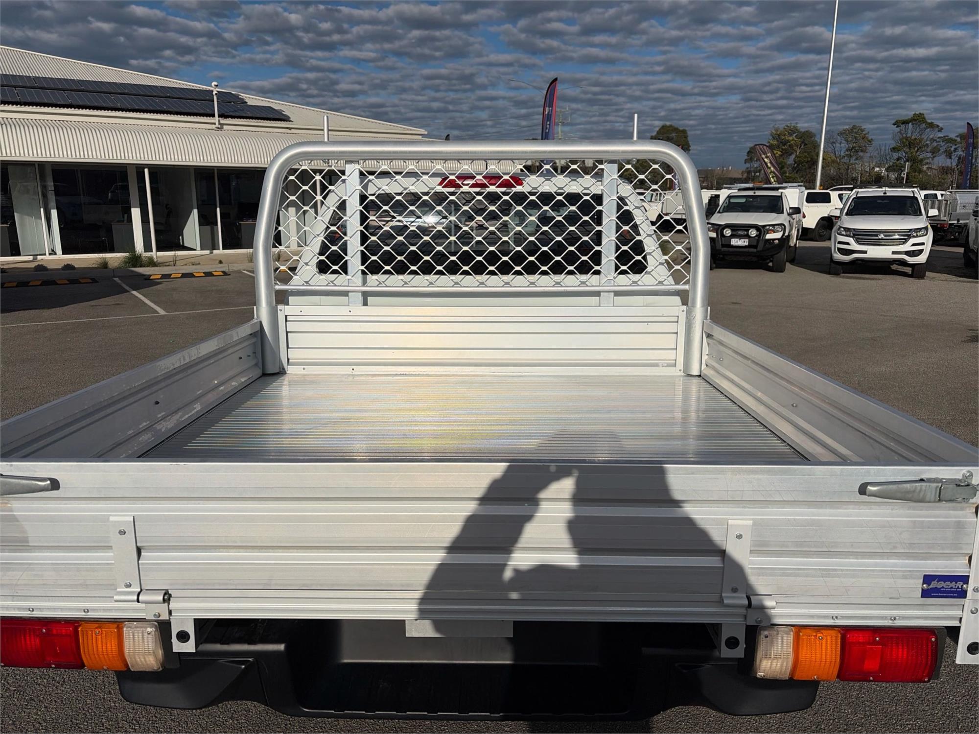 
								2022 Isuzu D-MAX SX full									