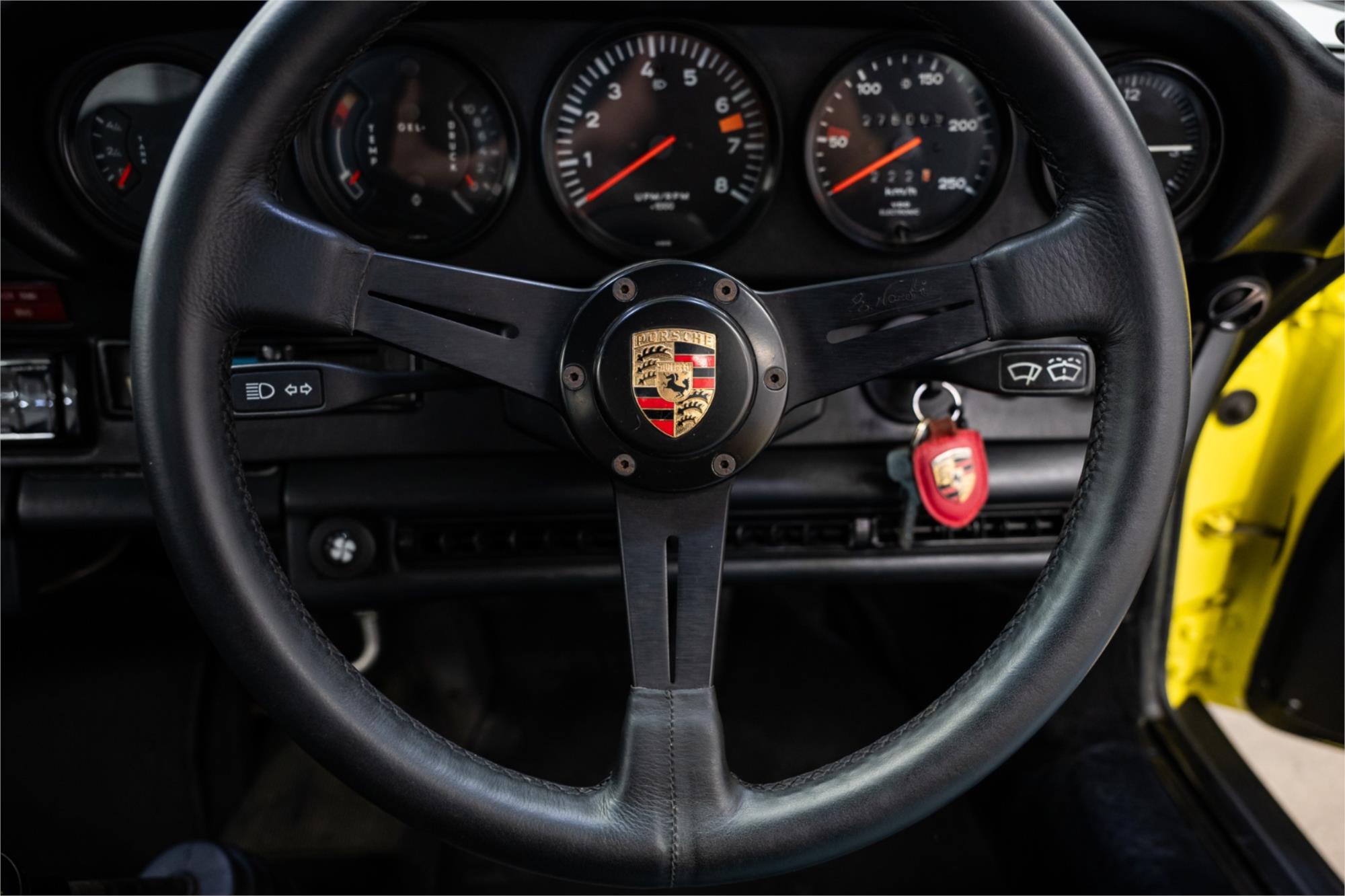 
								1977 PORSCHE 911 2.7 full									