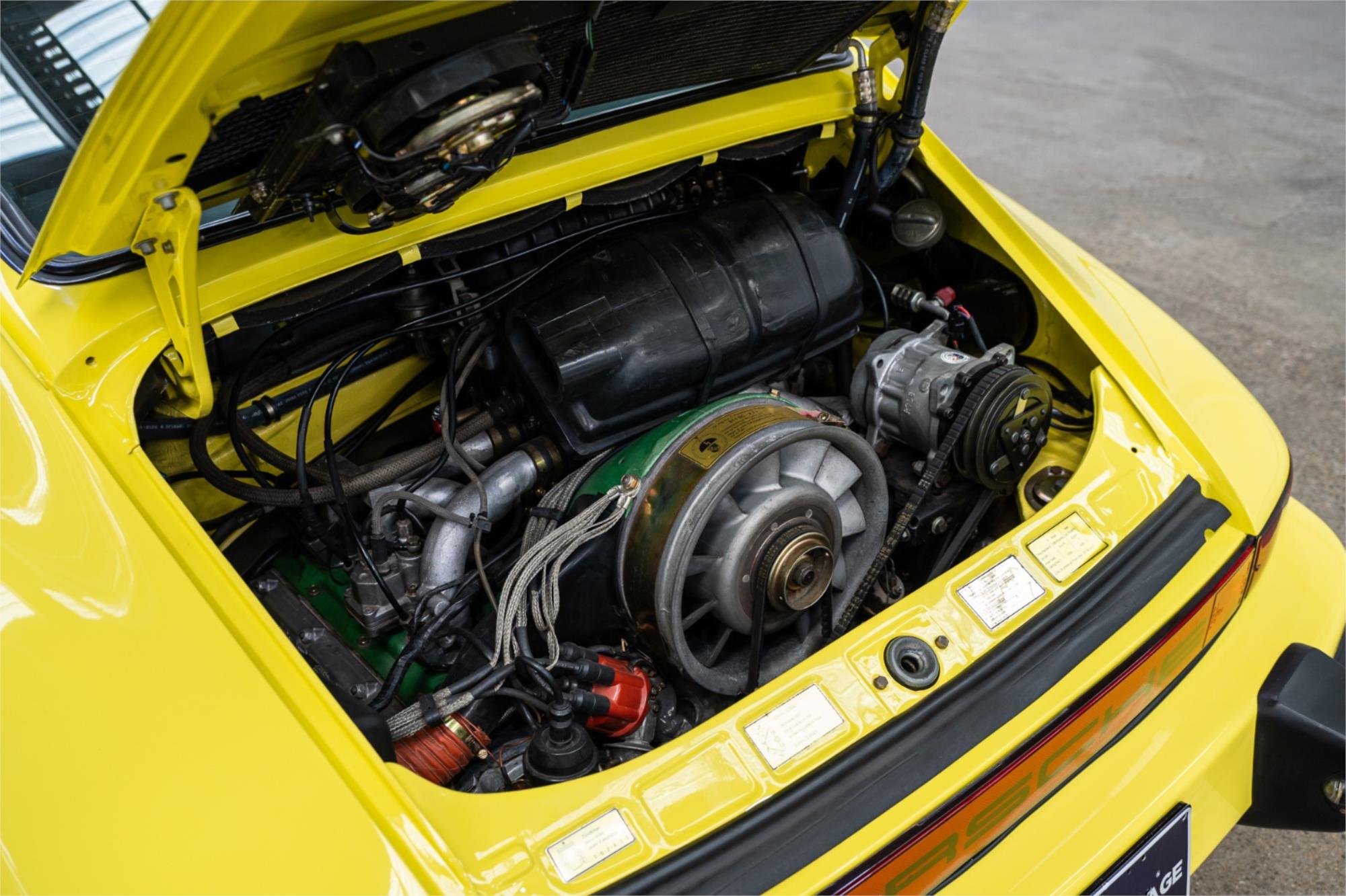 
								1977 PORSCHE 911 2.7 full									