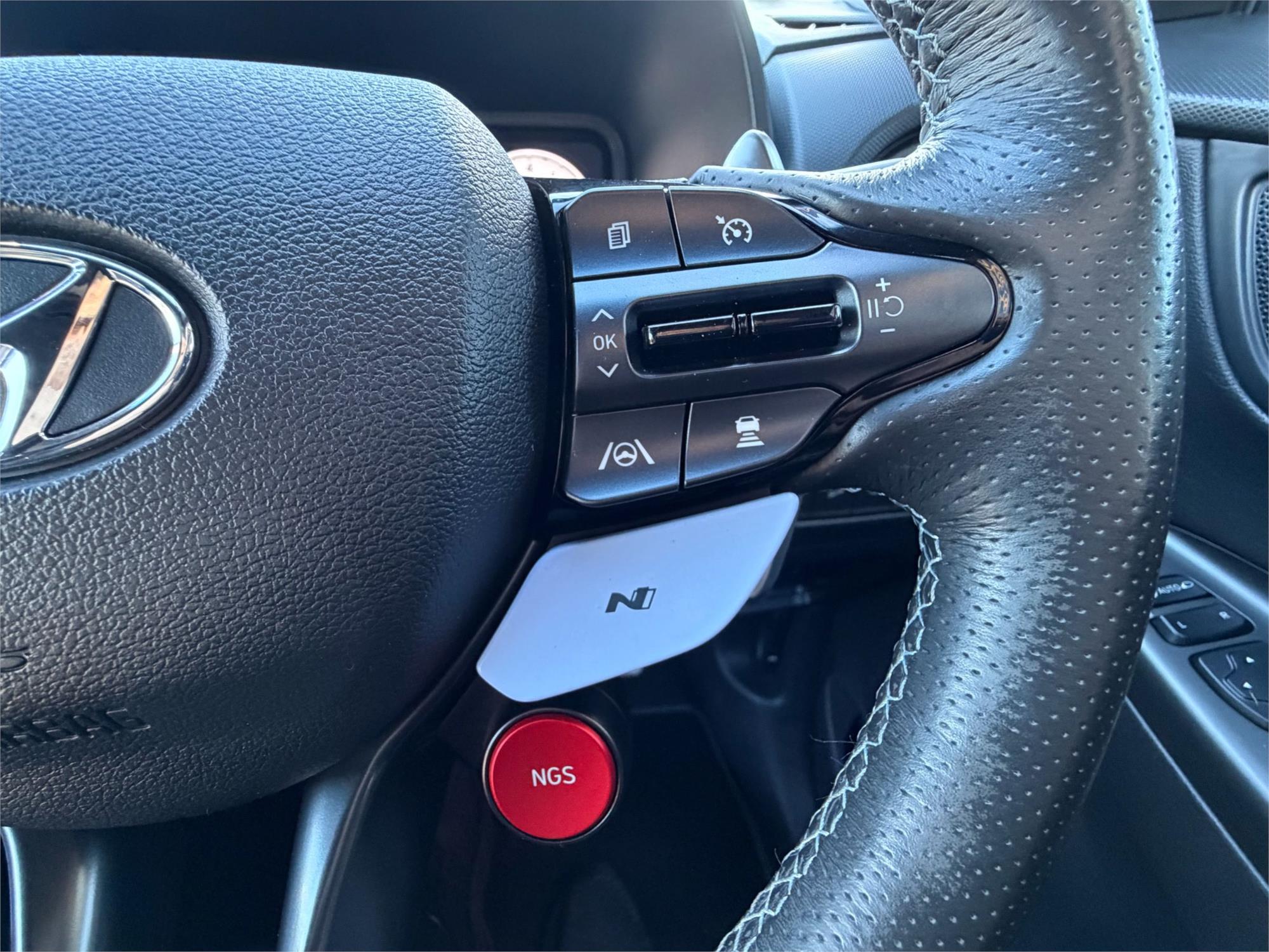 
								2022 HYUNDAI KONA N PREMIUM full									
