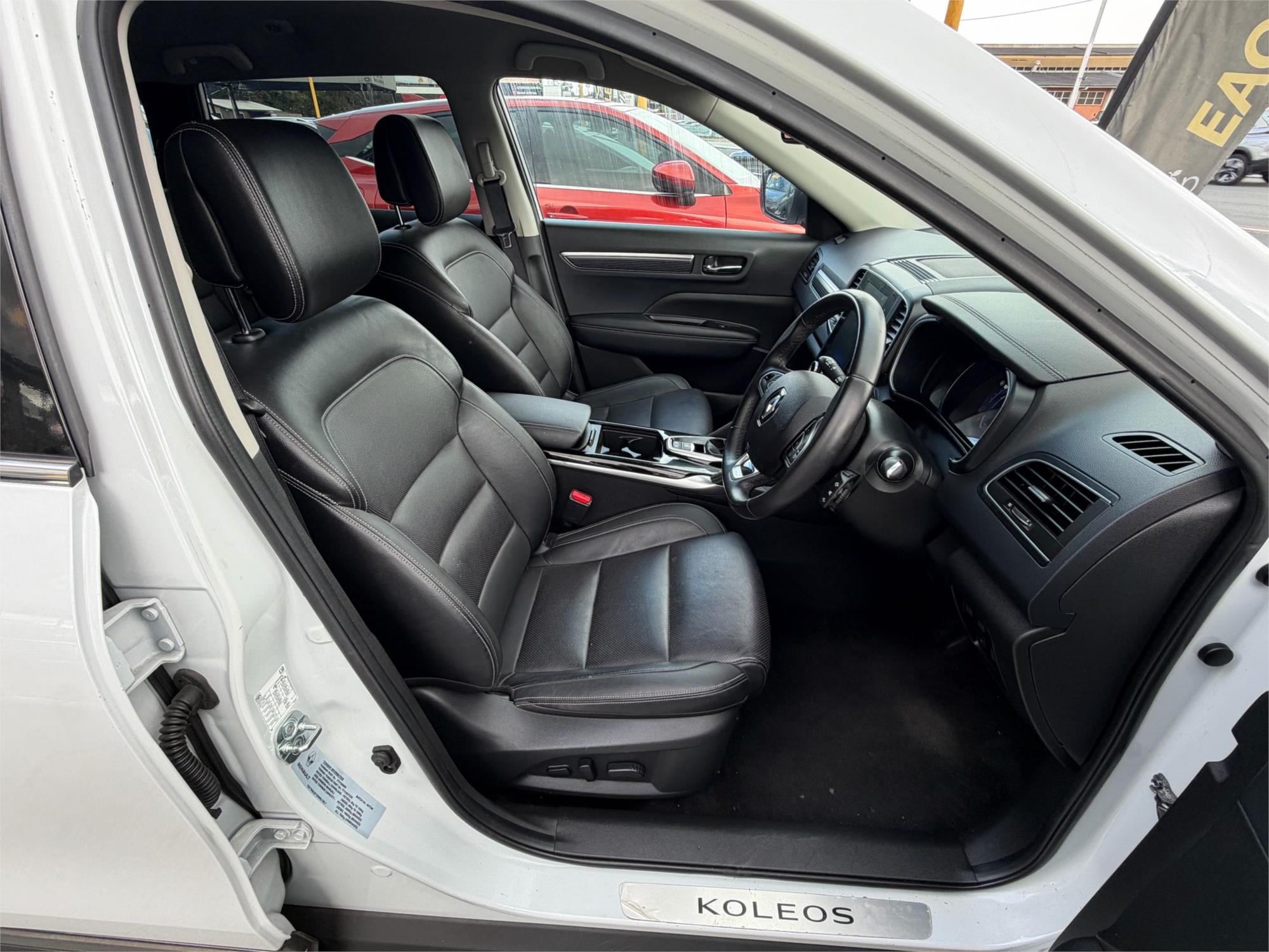 
								2023 RENAULT KOLEOS ZEN (4×2) full									