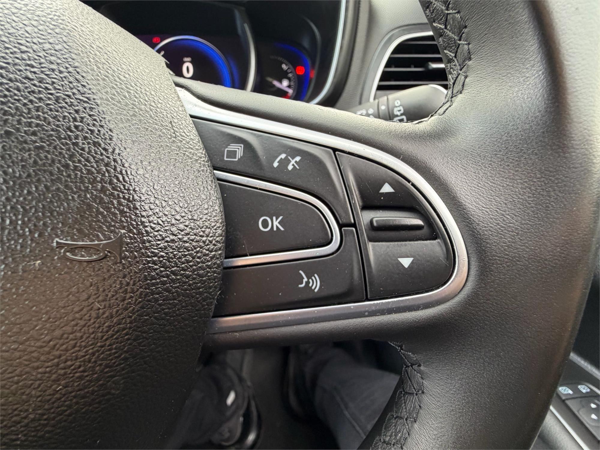 
								2023 RENAULT KOLEOS ZEN (4×2) full									
