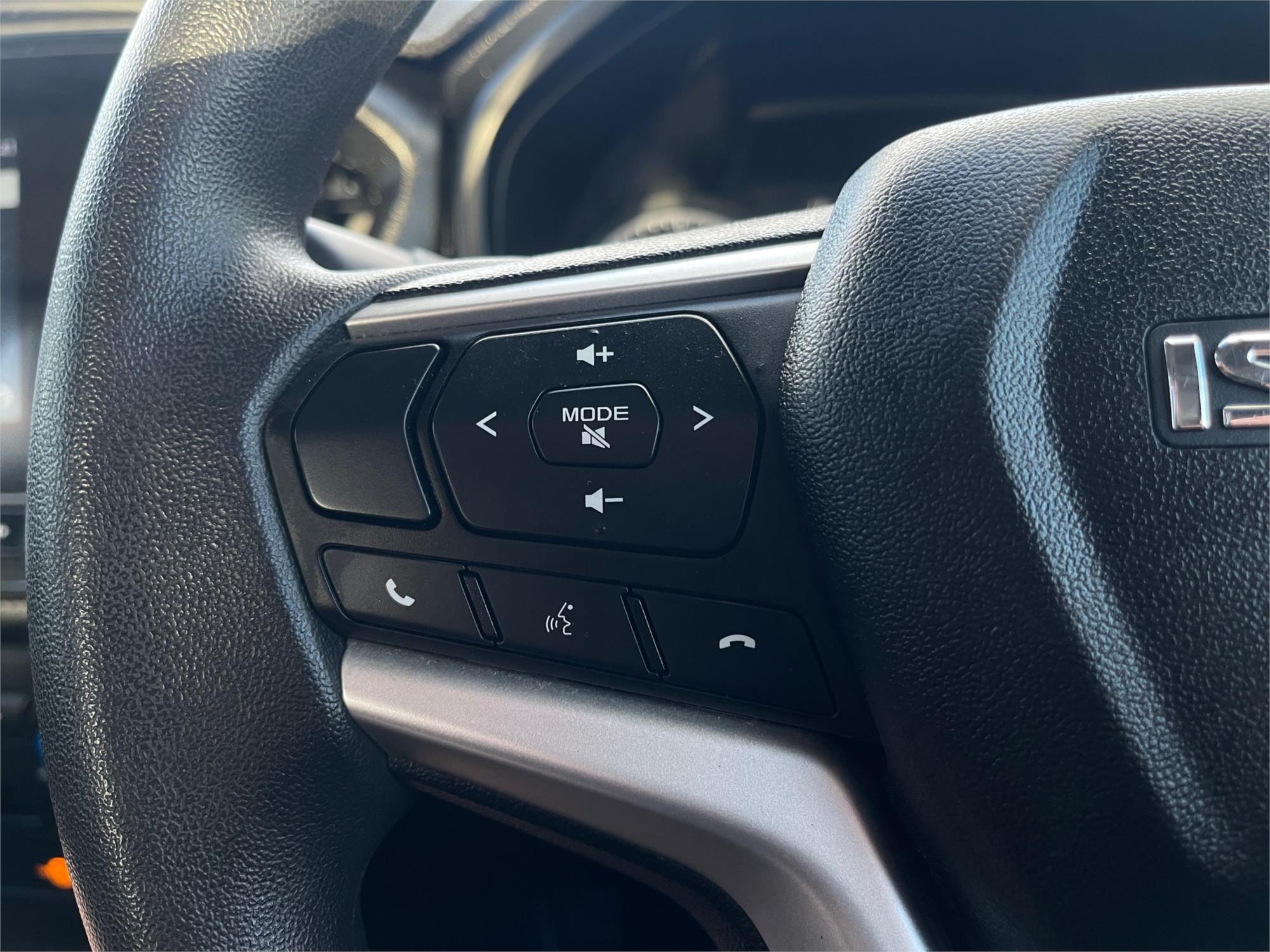 
								2021 Isuzu D-MAX SX full									