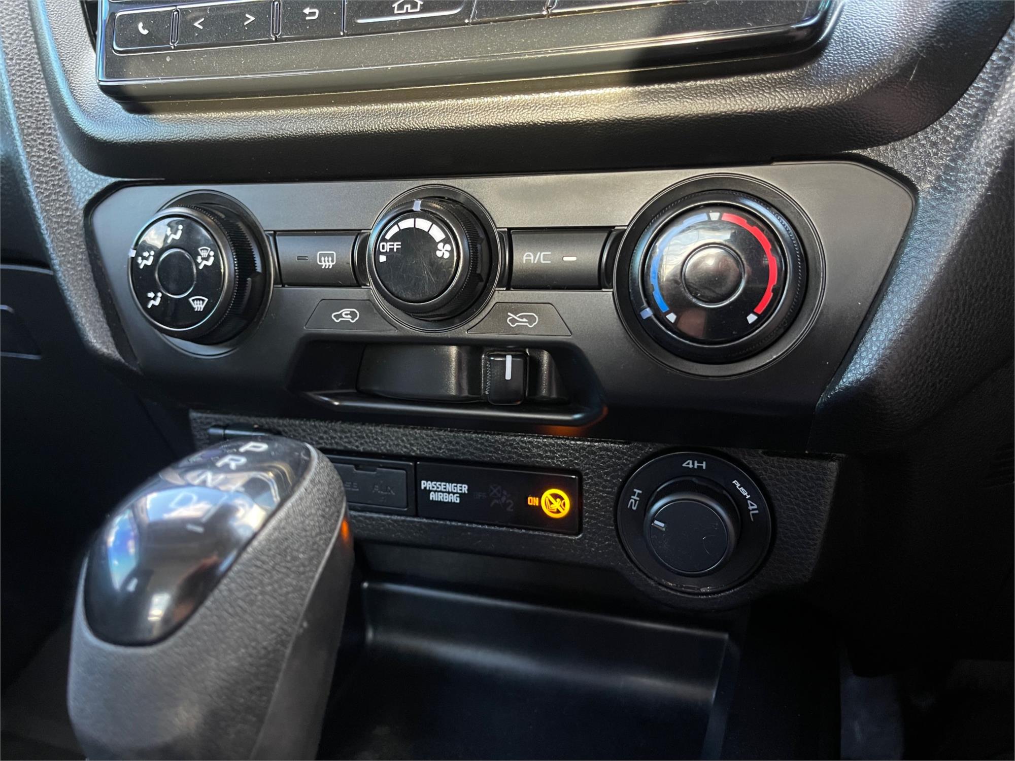 
								2021 Isuzu D-MAX SX full									