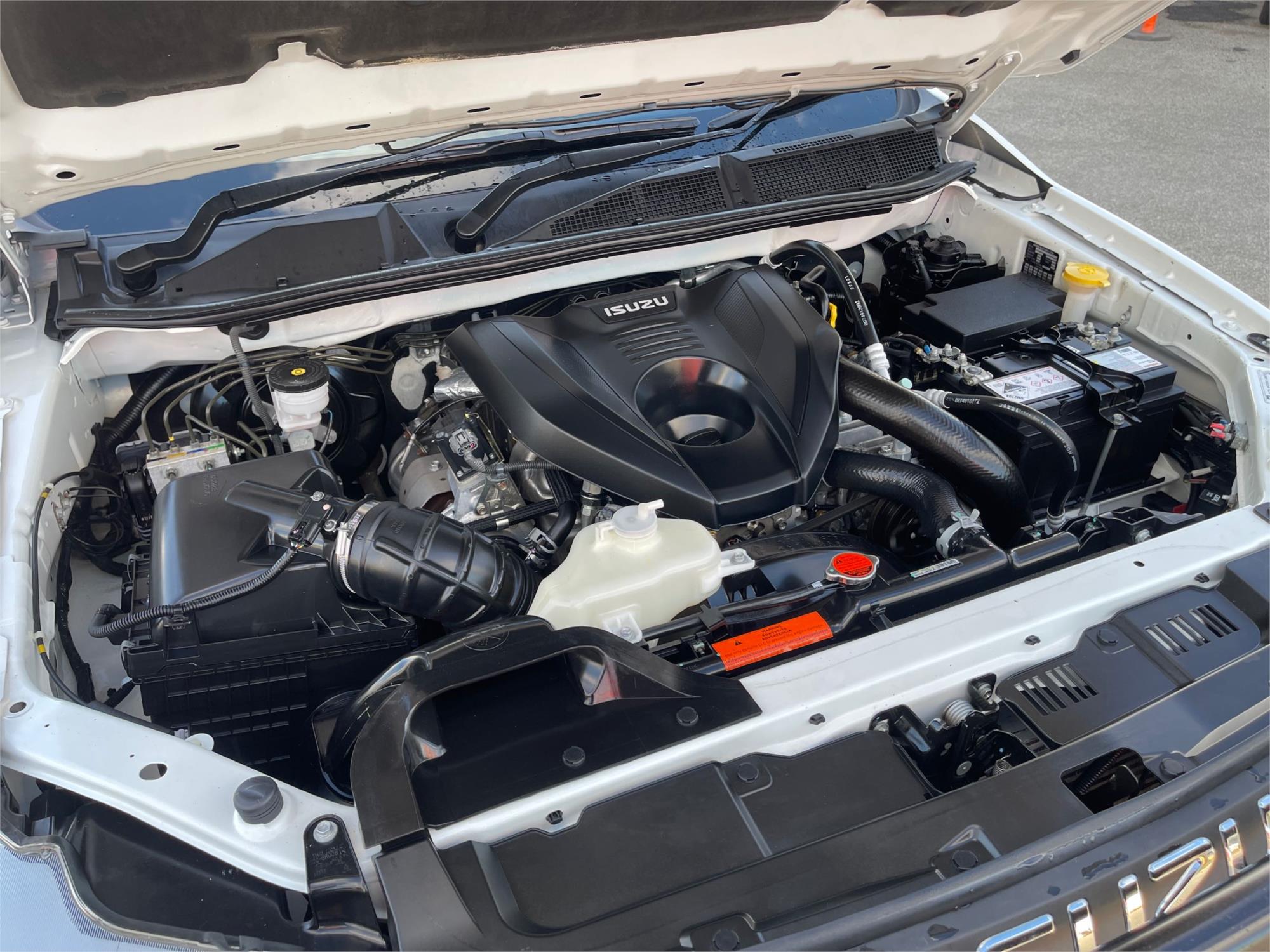 
								2021 Isuzu D-MAX SX full									