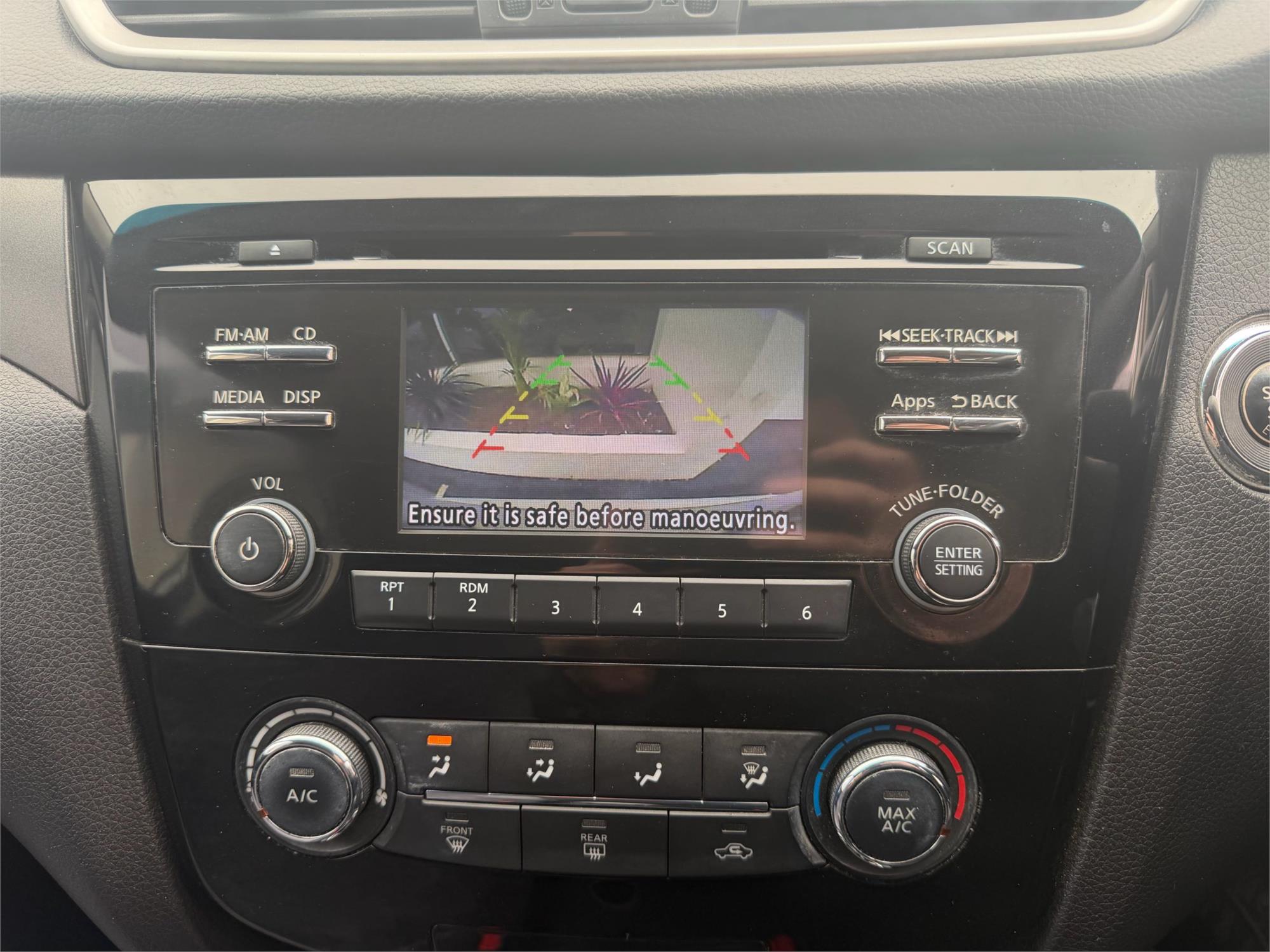 
								2016 Nissan X-TRAIL TS full									