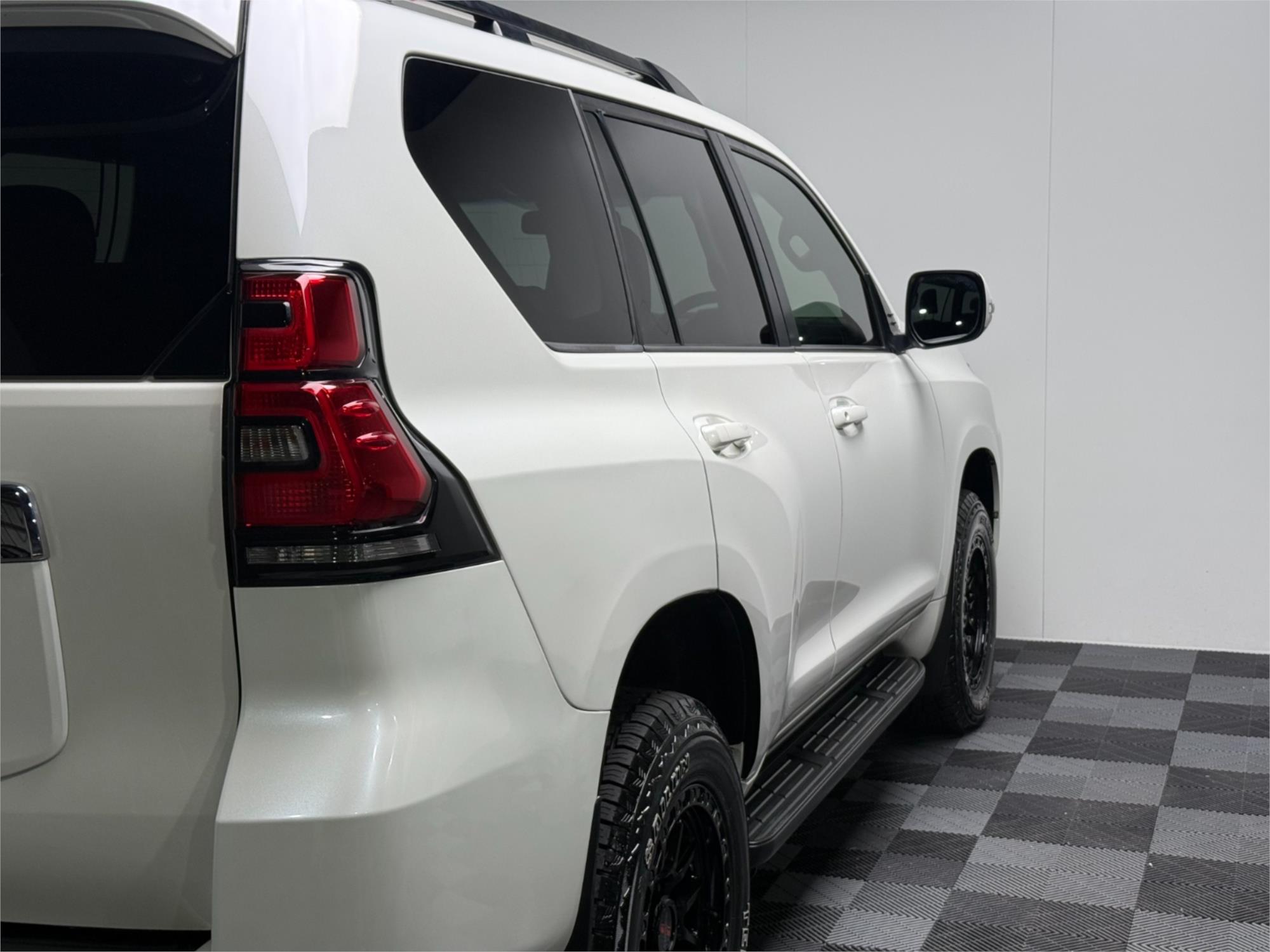 
								2019 TOYOTA LANDCRUISER PRADO GXL (4×4) full									