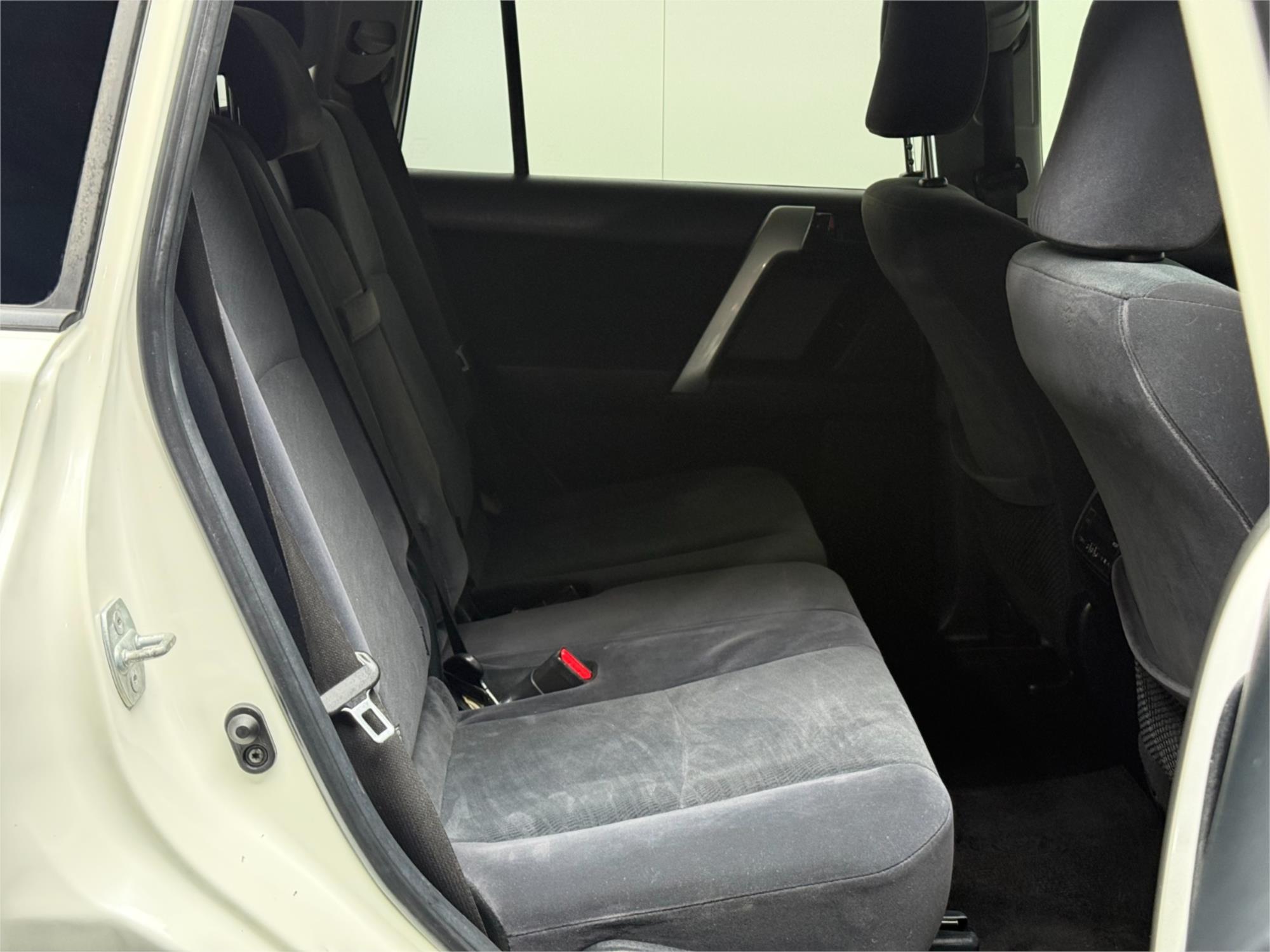 
								2019 TOYOTA LANDCRUISER PRADO GXL (4×4) full									