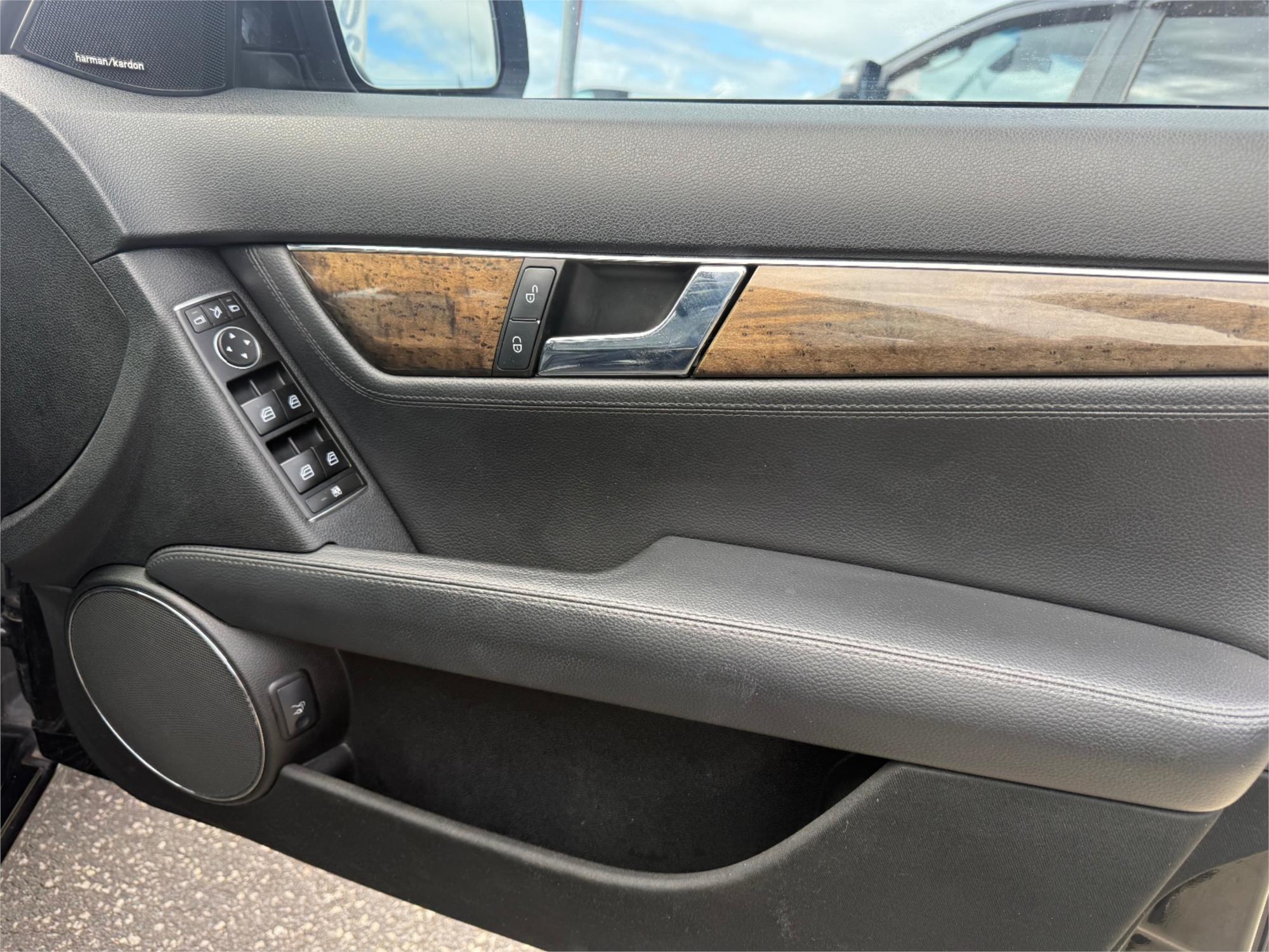 
								2007 MERCEDES-BENZ C200 KOMPRESSOR CLASSIC full									
