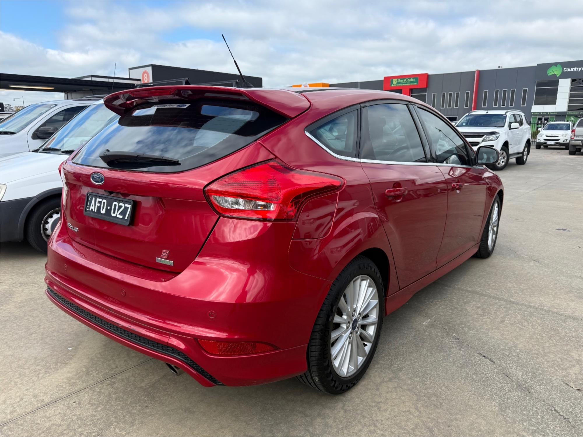 
								2015 FORD FOCUS SPORT full									