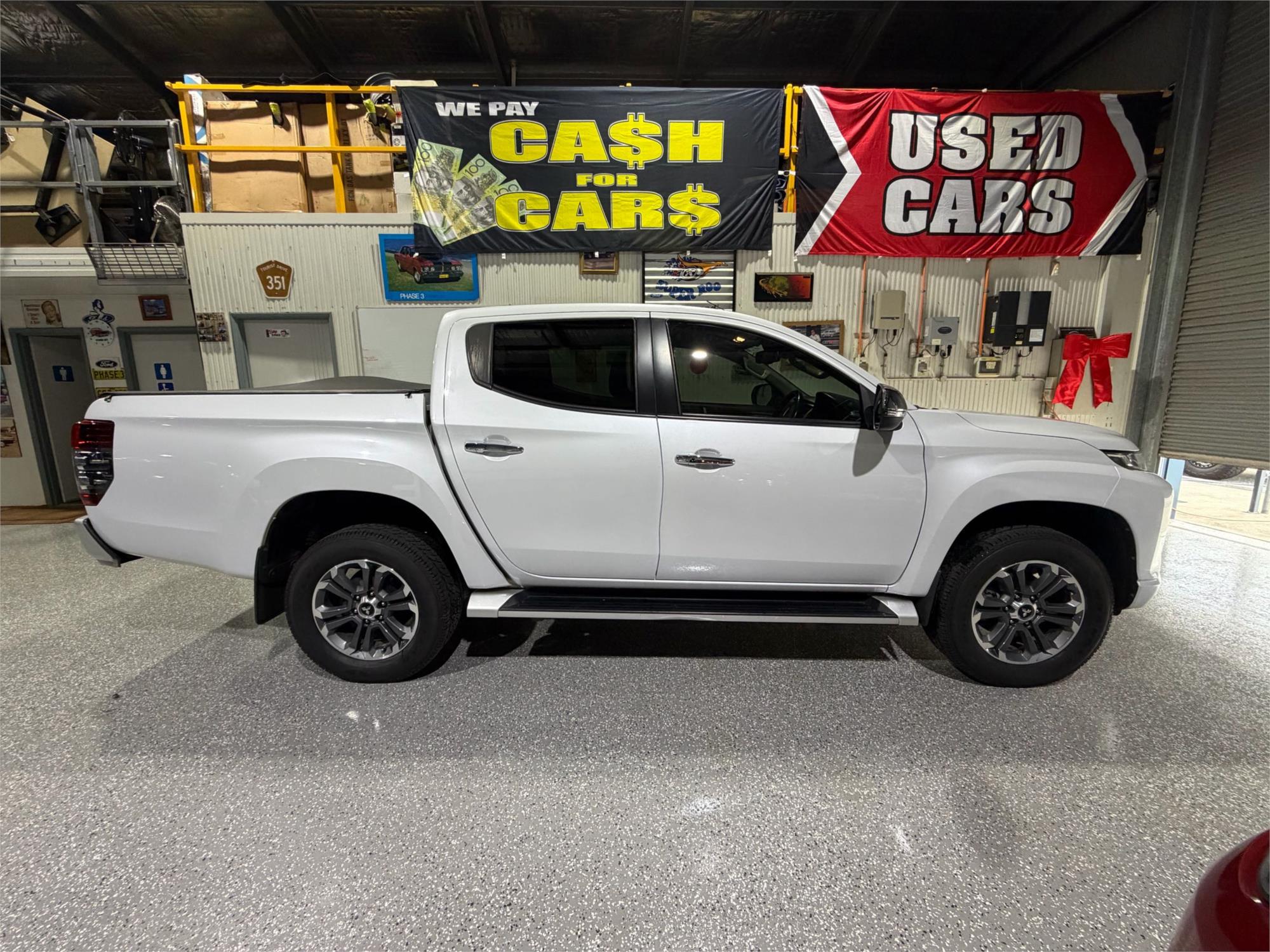 
								2021 Mitsubishi Triton GLS full									