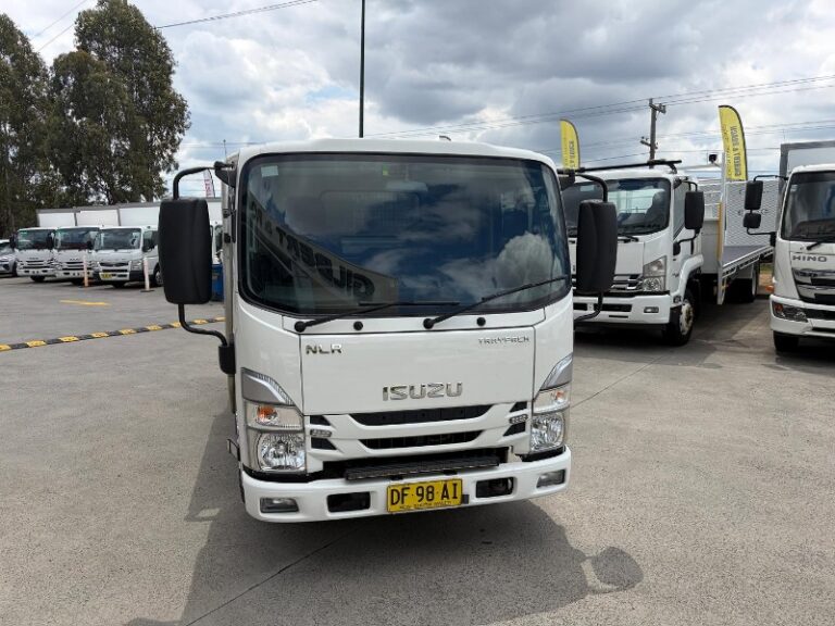 Isuzu N Series NLR 45-150 Traypack (2022)